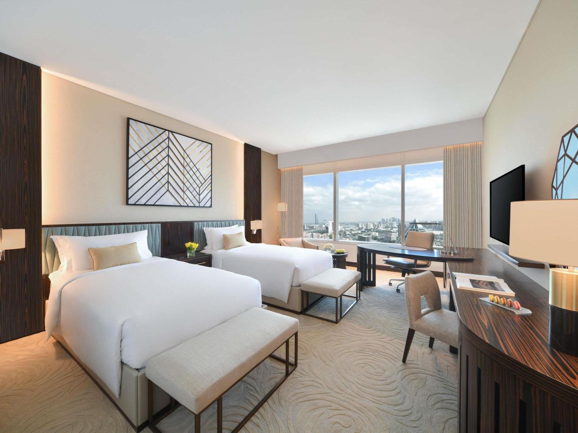 Deluxe Club Twin Room Club Millésime Access