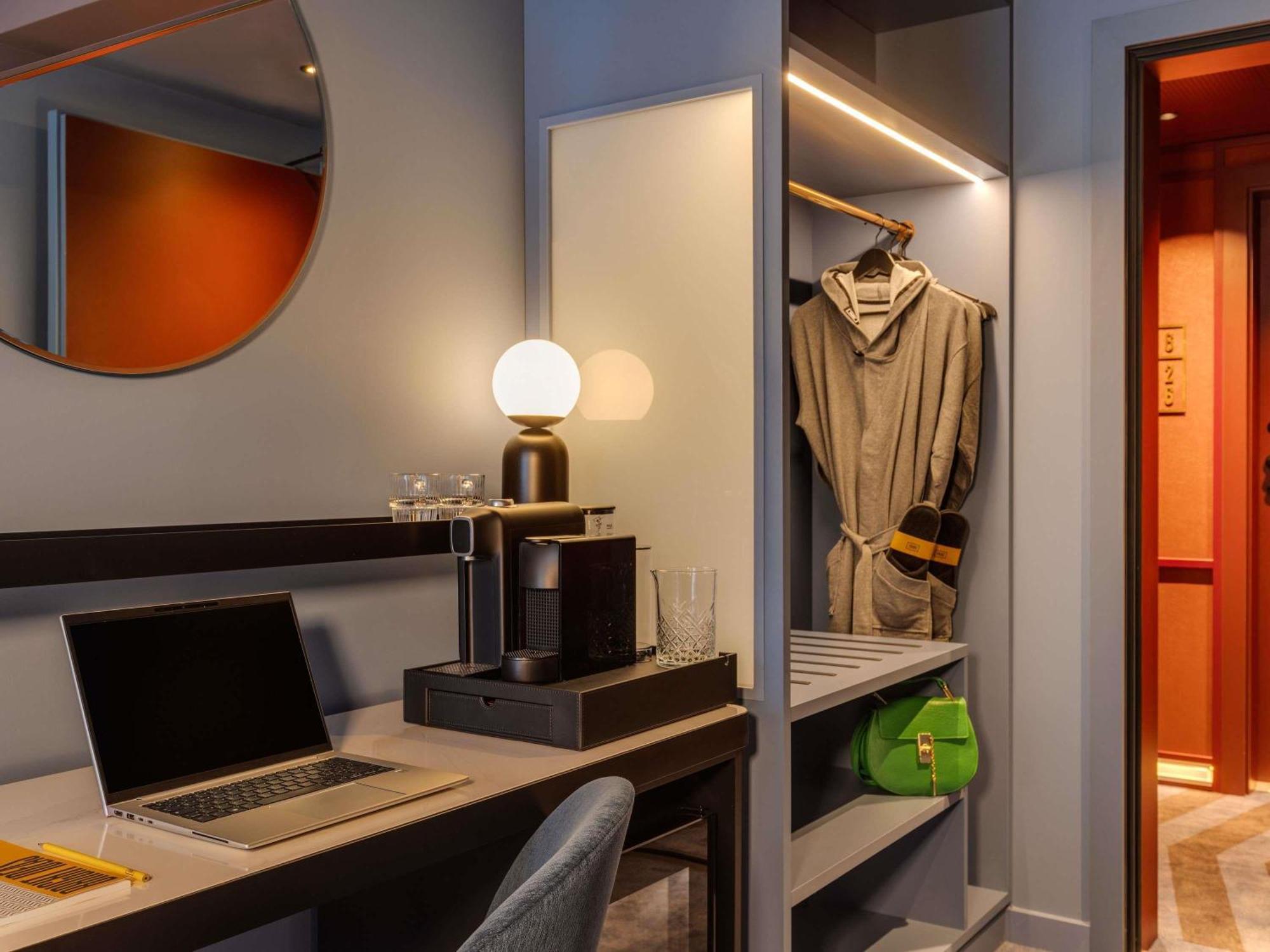 TRIBE ESSENTIAL Twin room