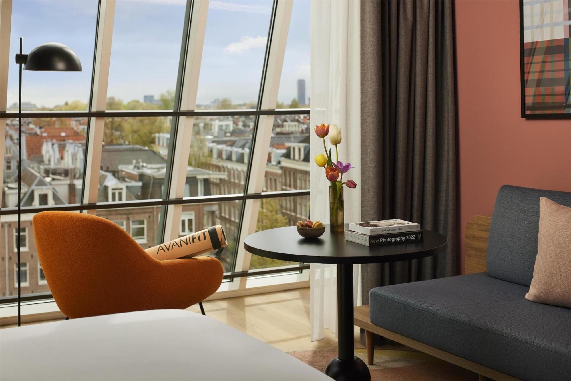 Deluxe Panoramic Canal View Room Extra Bed