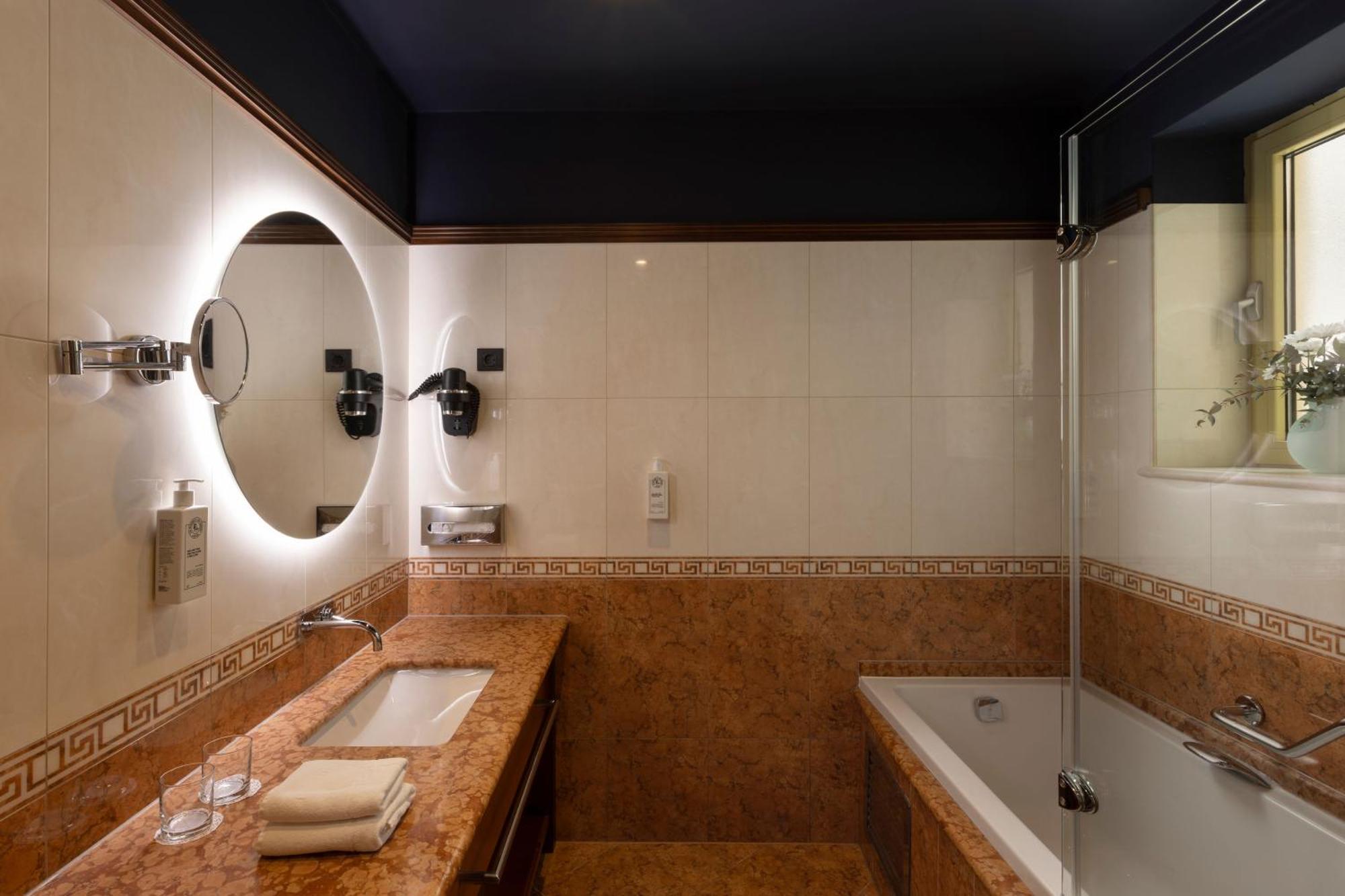 Classic Double Room