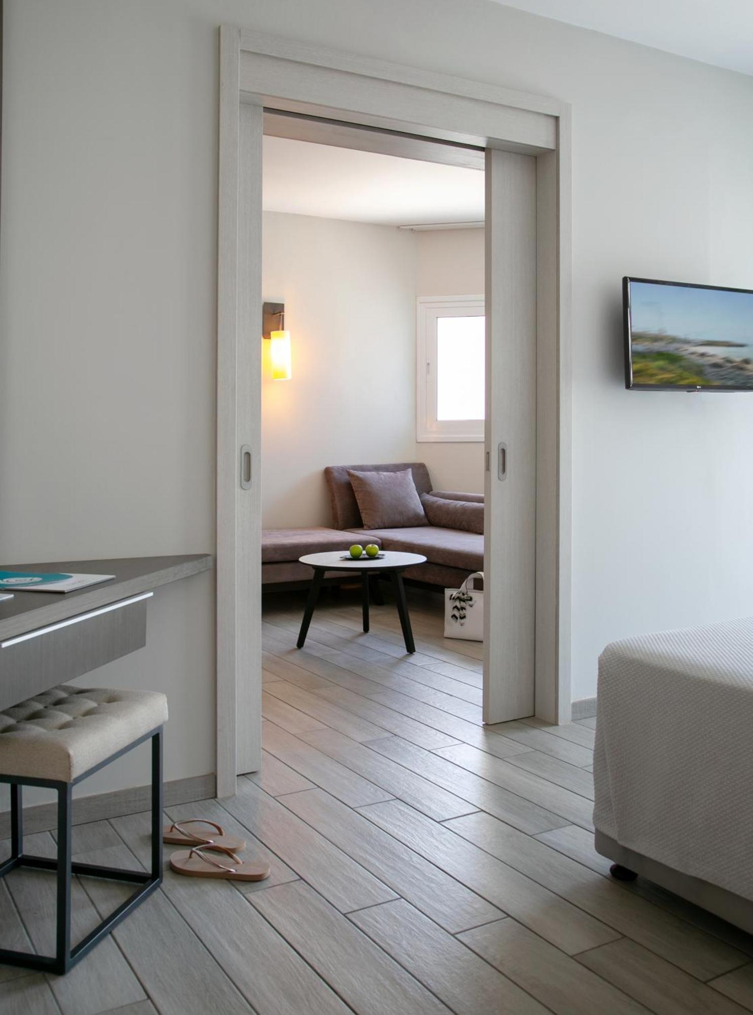 One Bedroom Suite Pool View