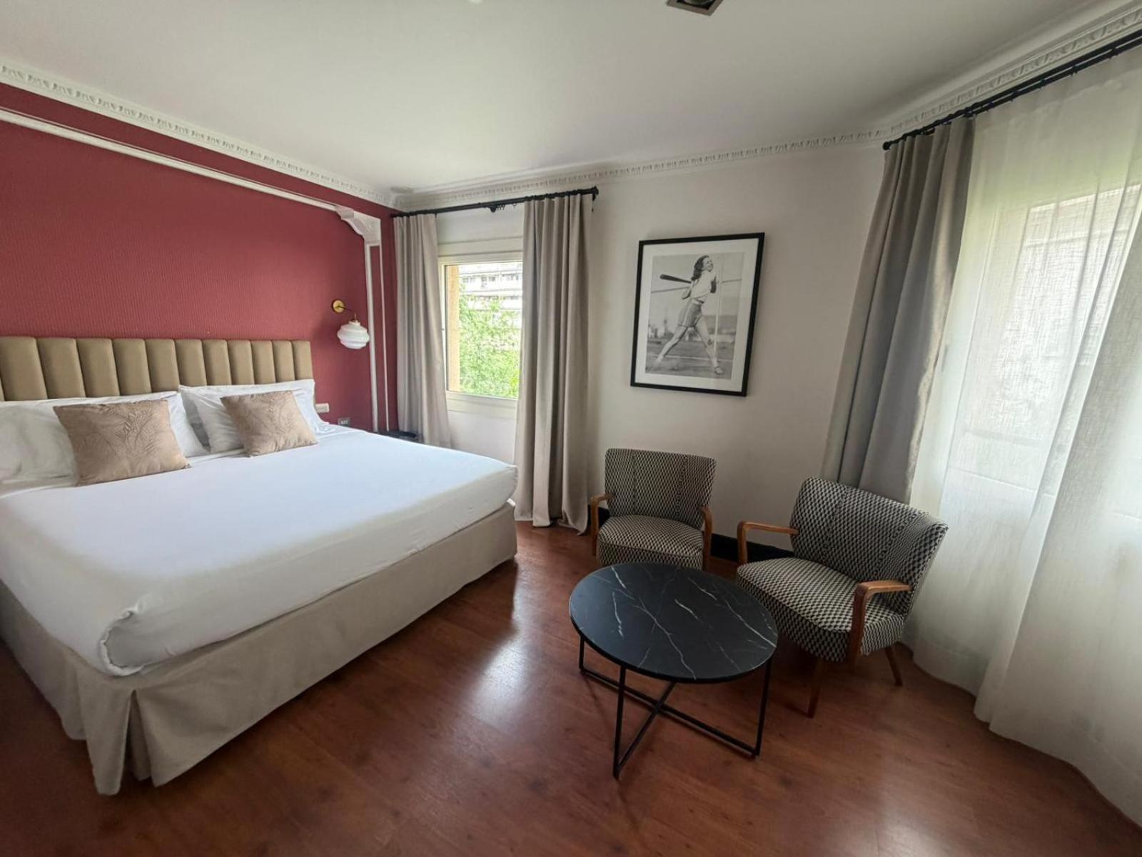 Apartament typu Junior Suite z wanną z hydromasażem