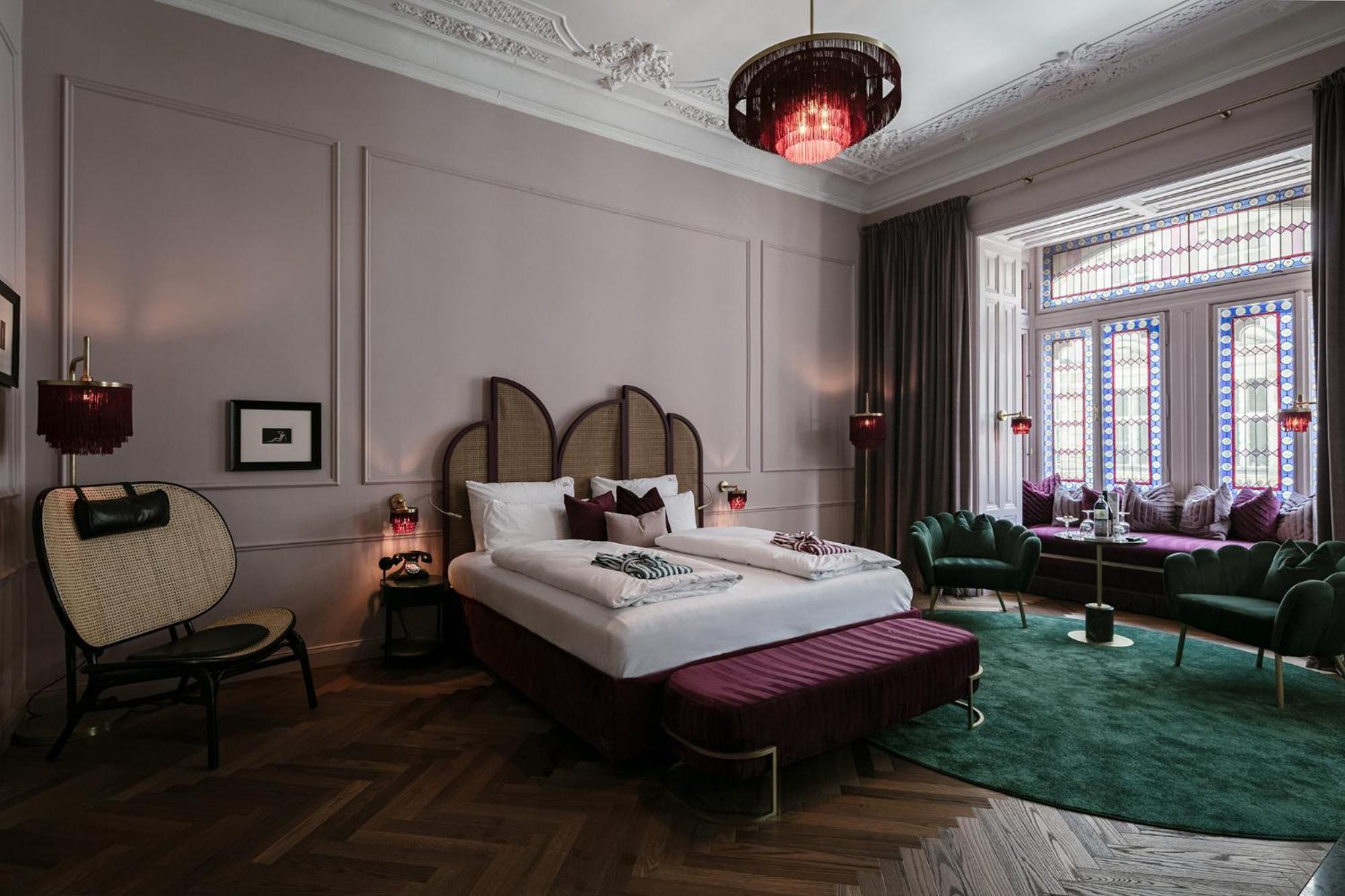 Suite mit Kingsize Bett – Josefine Bel Etage