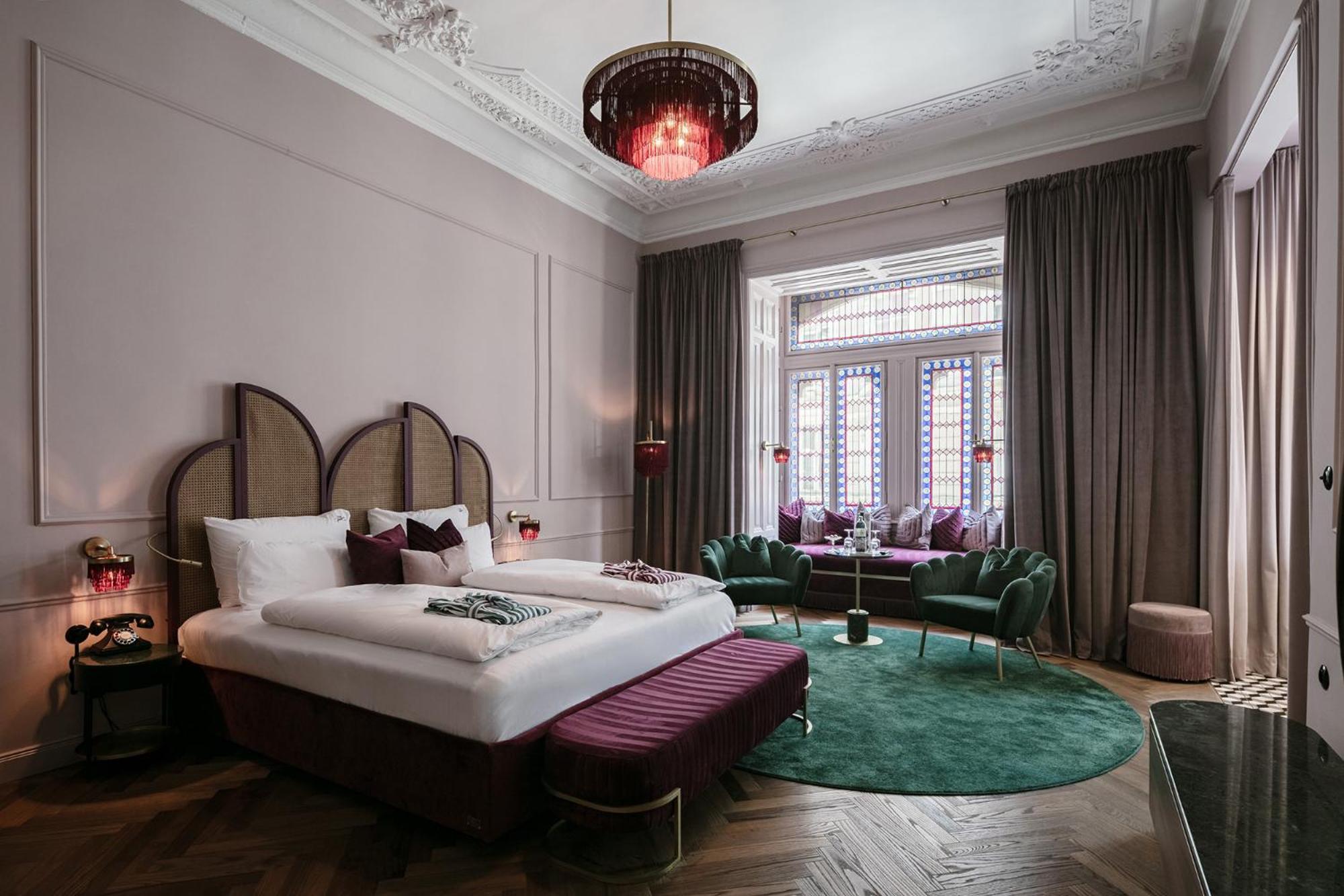 Suite mit Kingsize Bett – Josefine Bel Etage