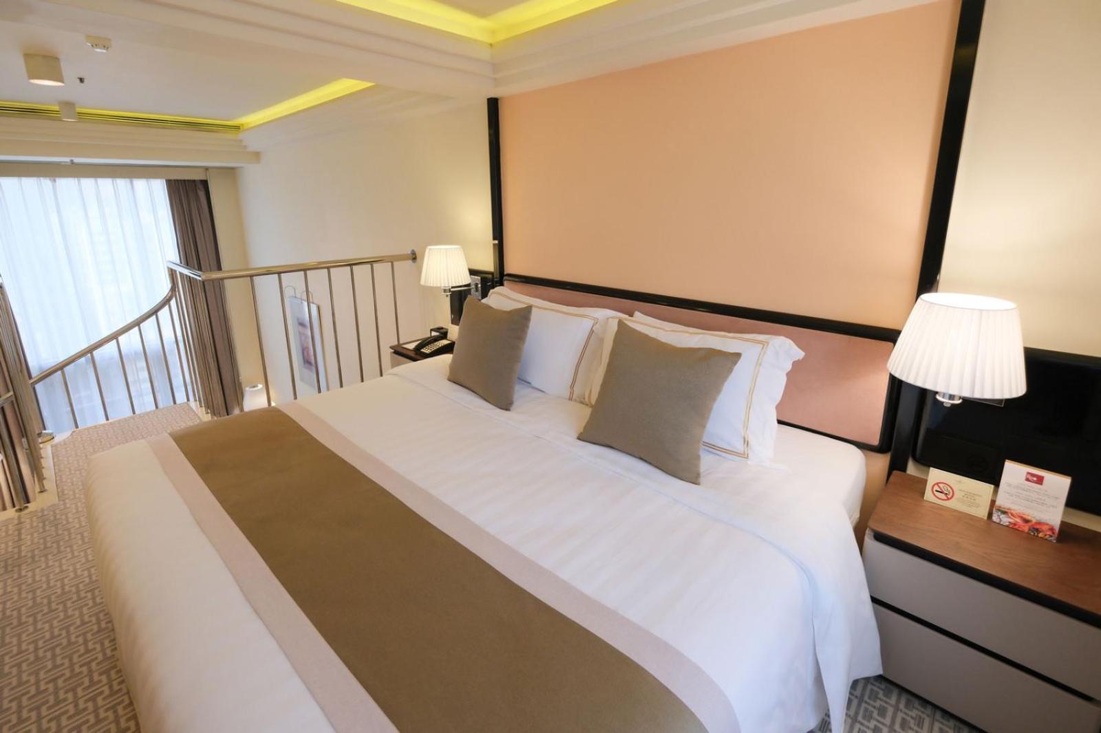 Duplex King Suite Buffet Non-smoking