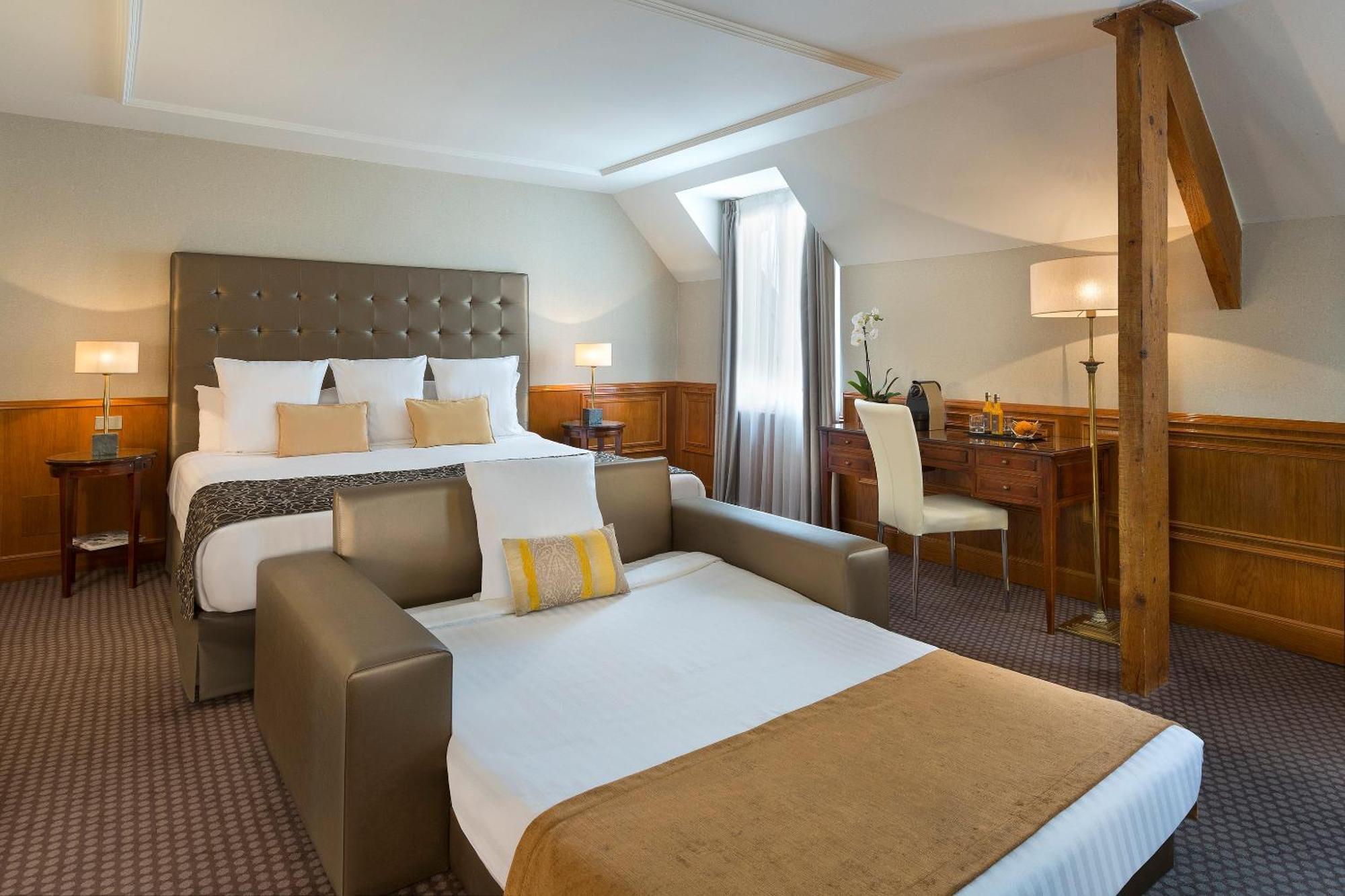 Grand Premium Double Room