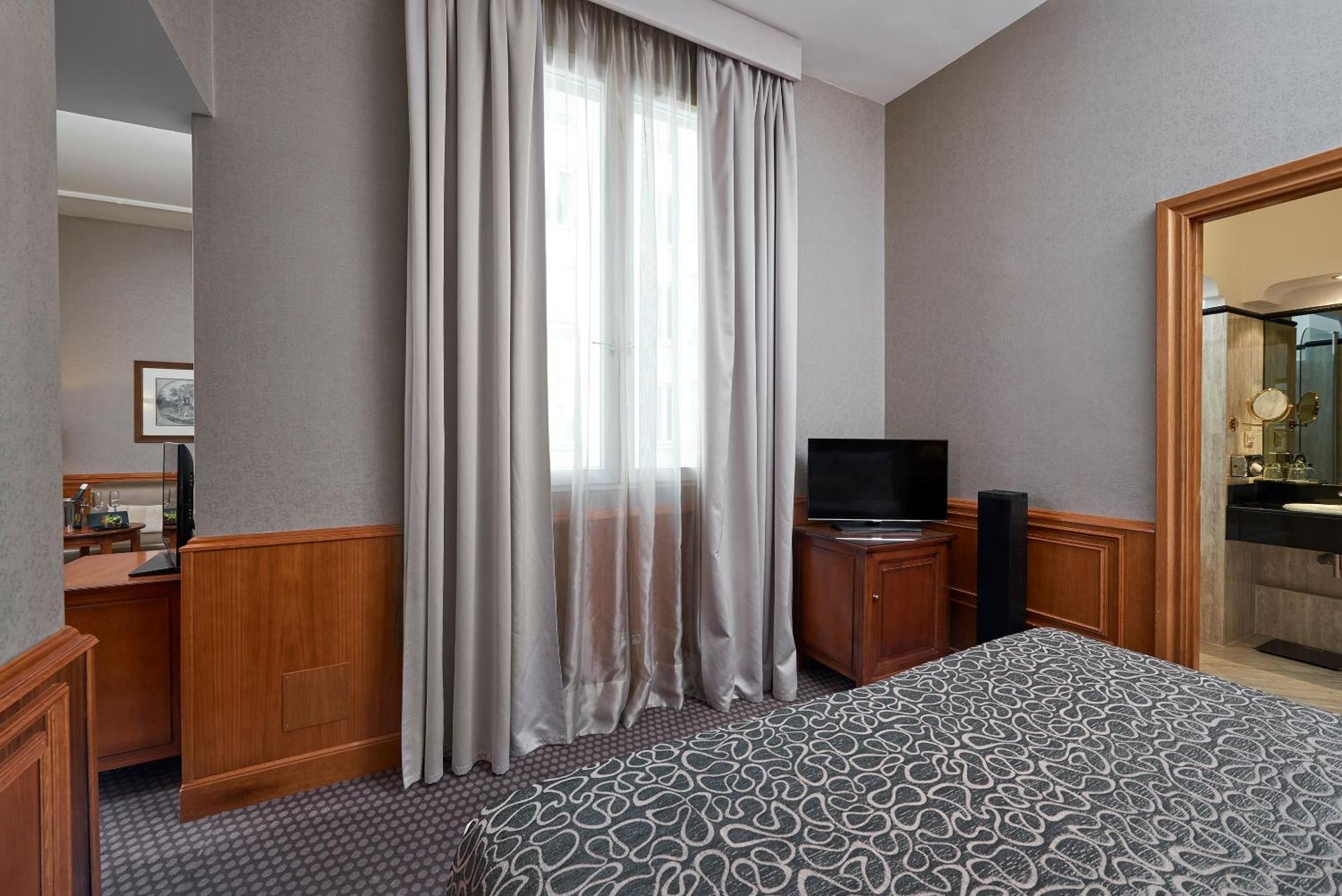 Grand Premium Double Room