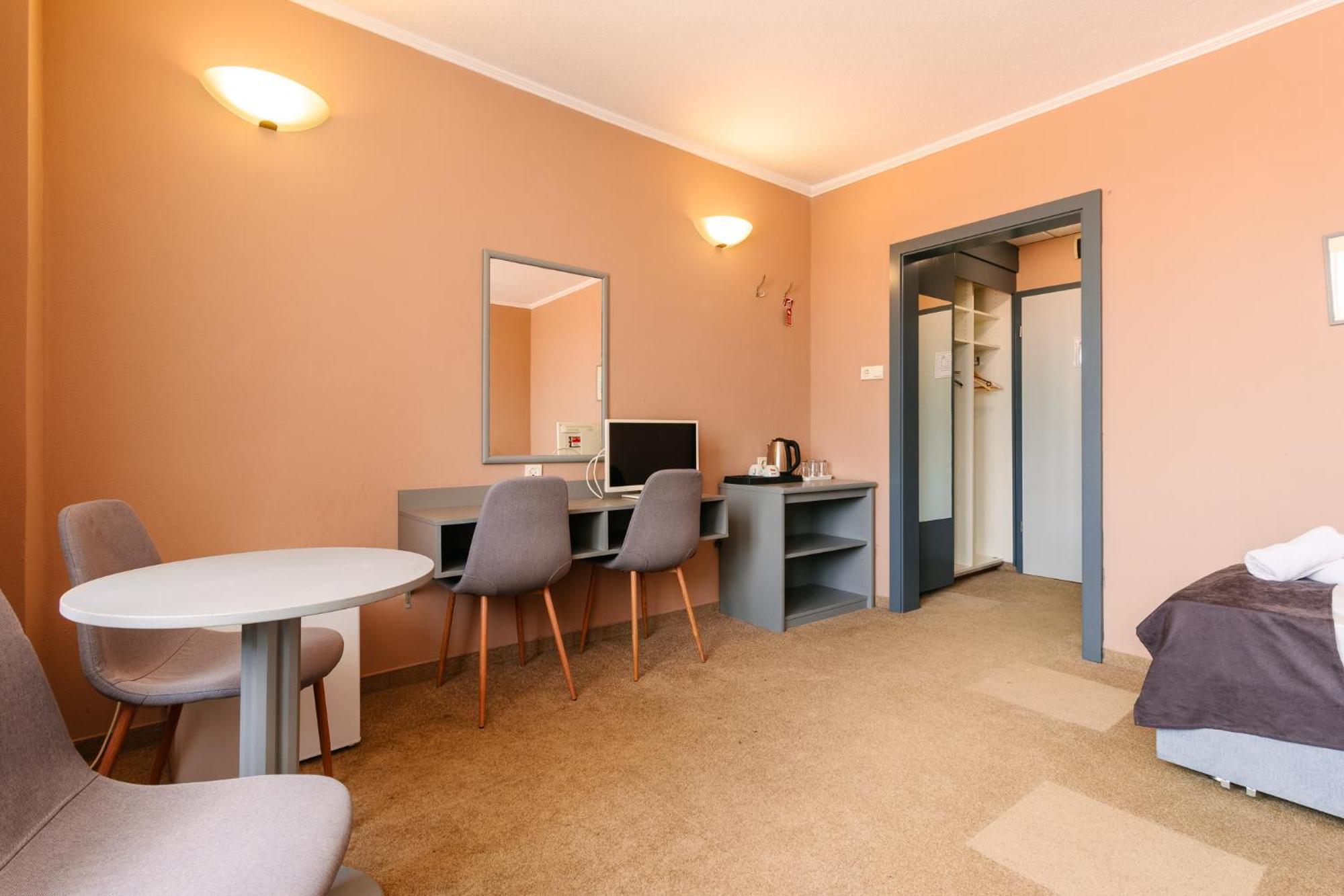 Classic Quadruple Room
