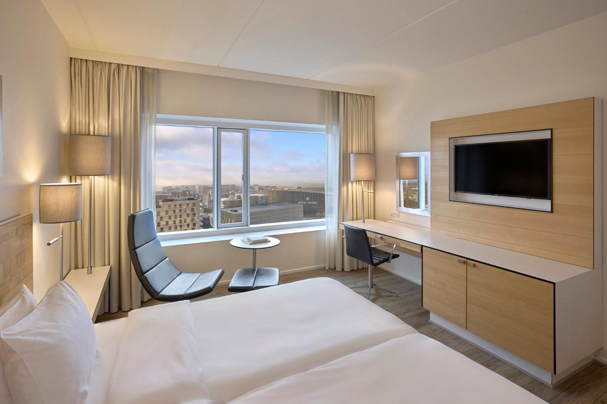 Standard Twin Room City View High Floor