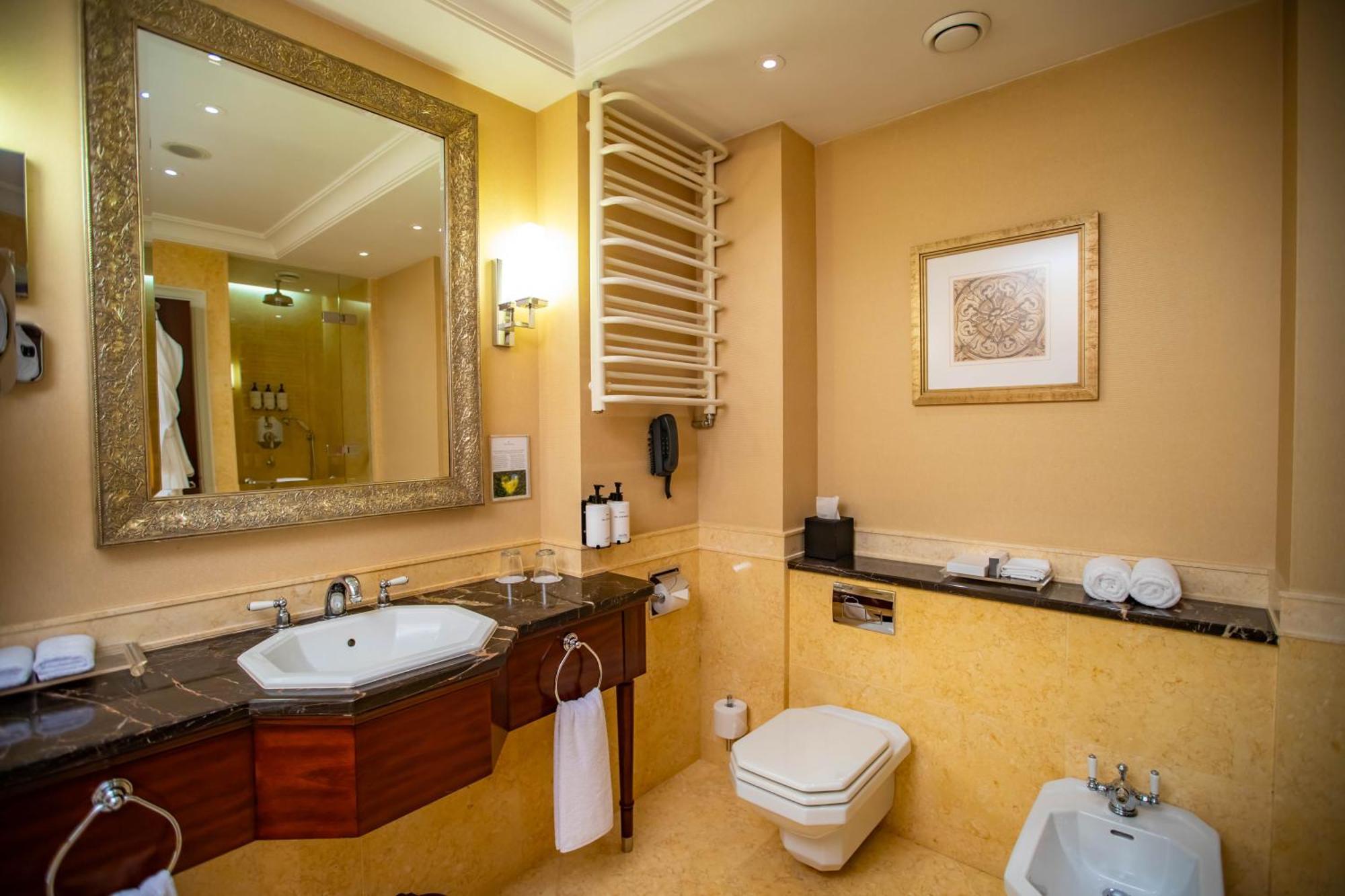 One-Bedroom Suite