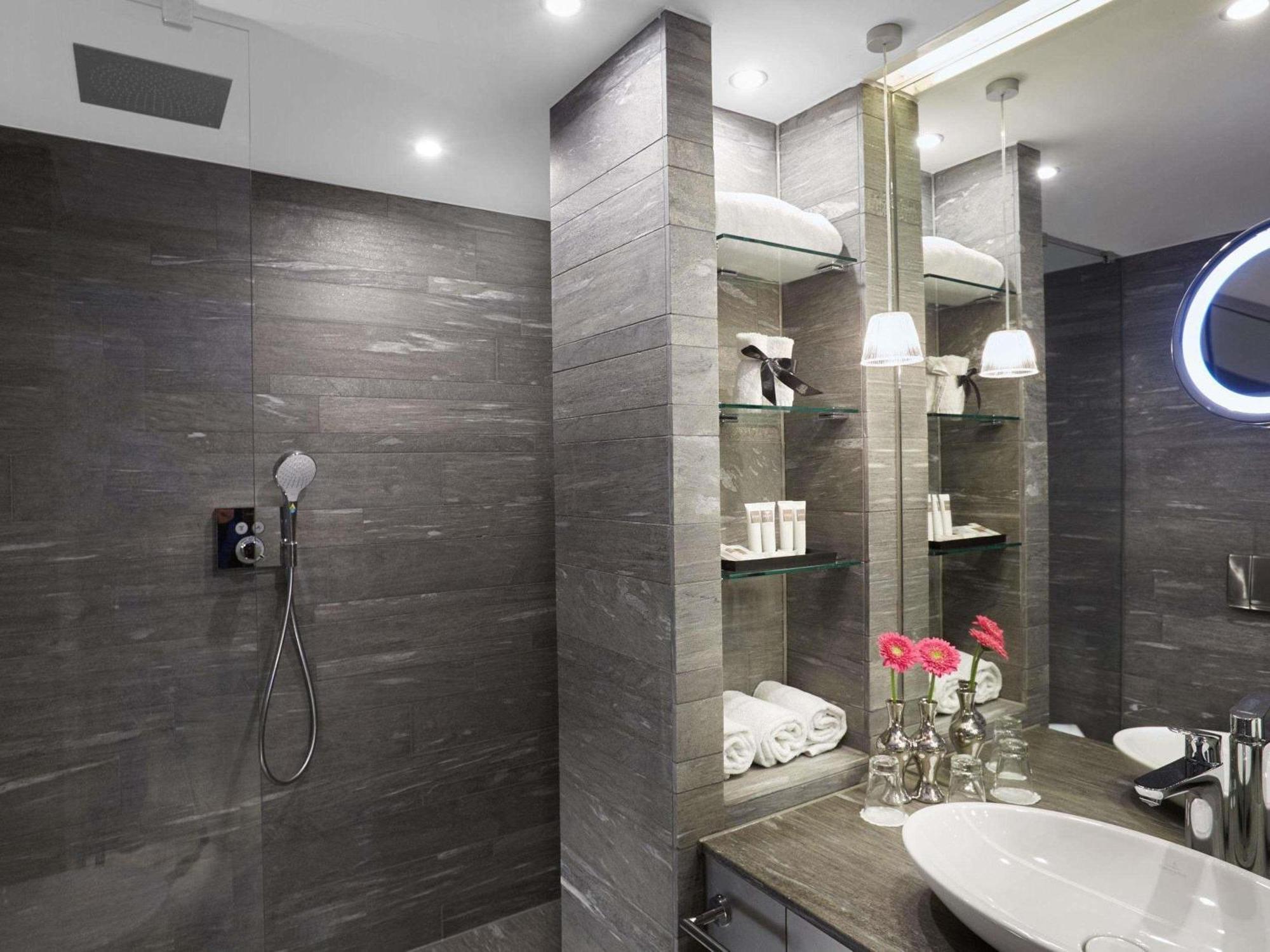 Double Room Select