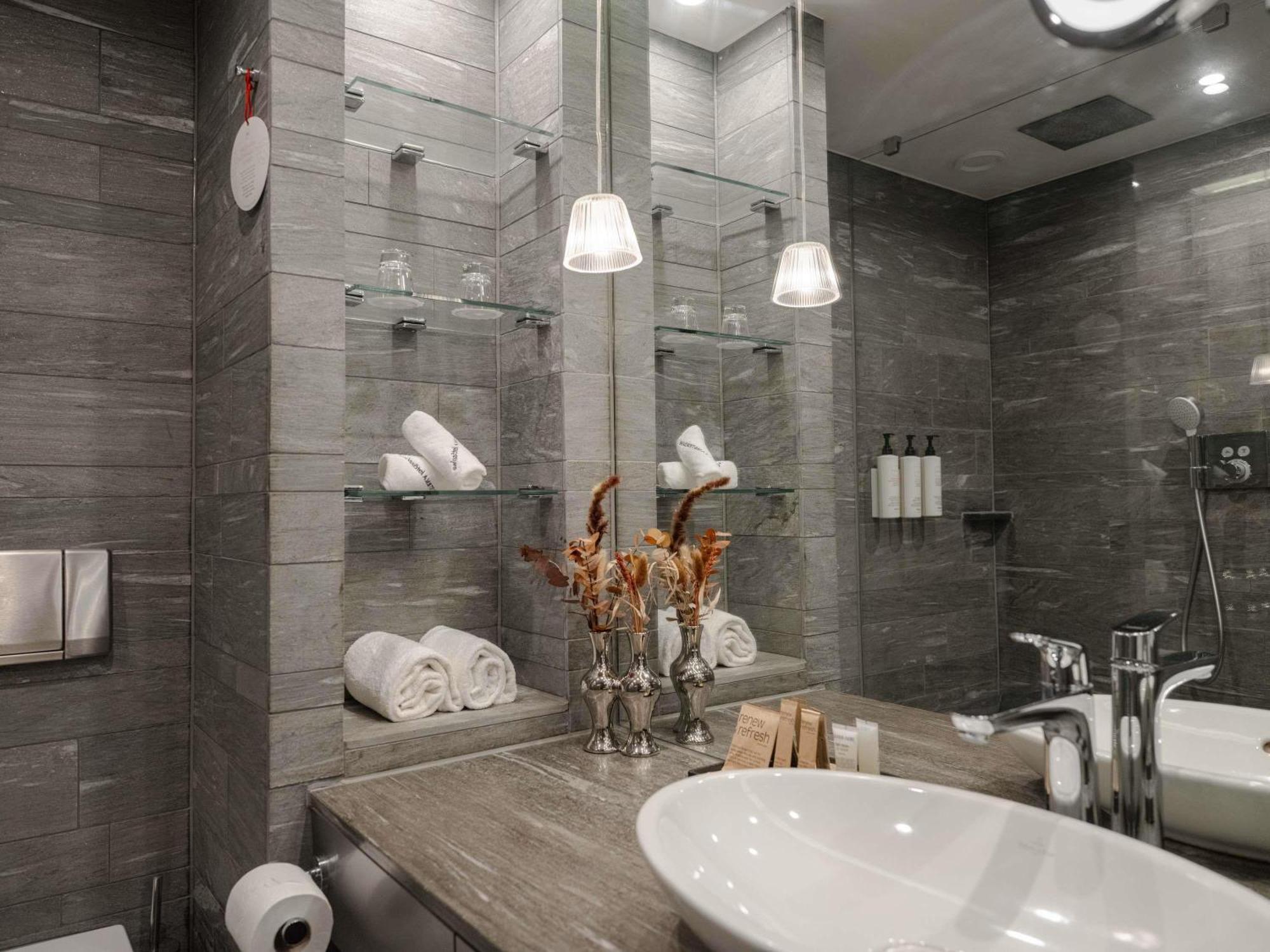 Double Room Select