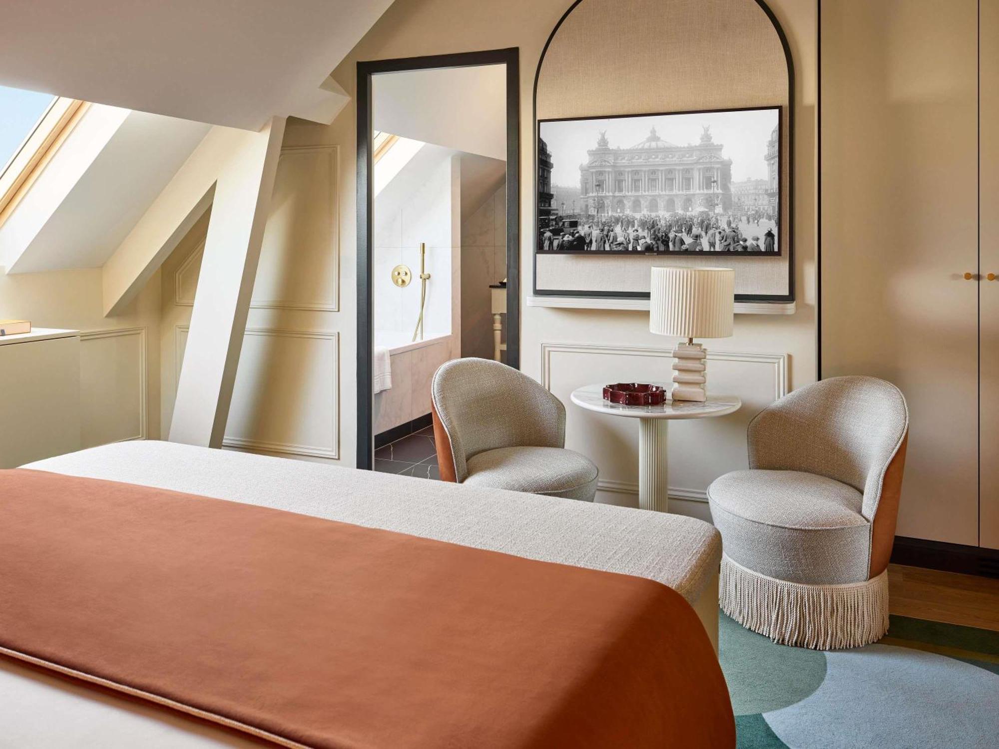 Deluxe Room One King Bed