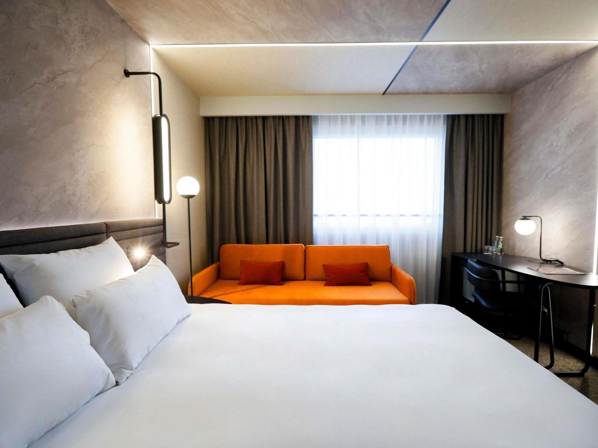 Standard Double Room Sofa