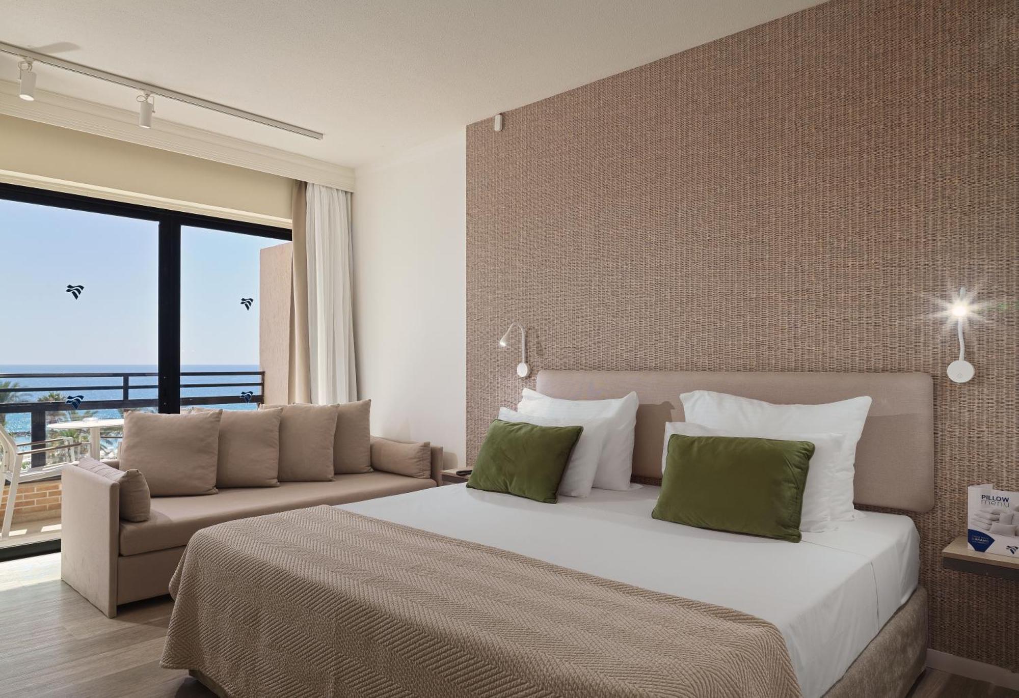 Deluxe Twin Room Sea View