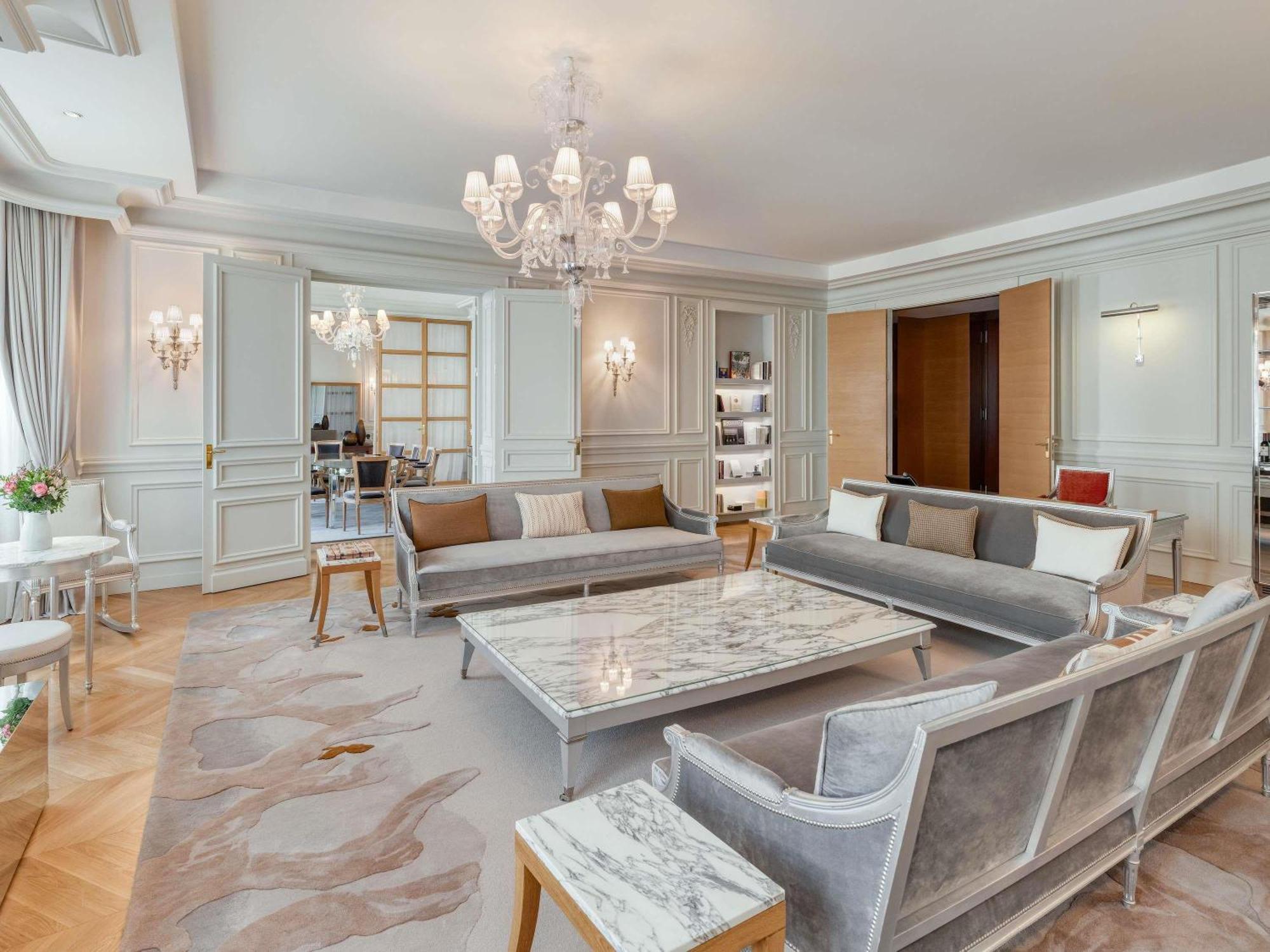 Raffles Presidential Suite