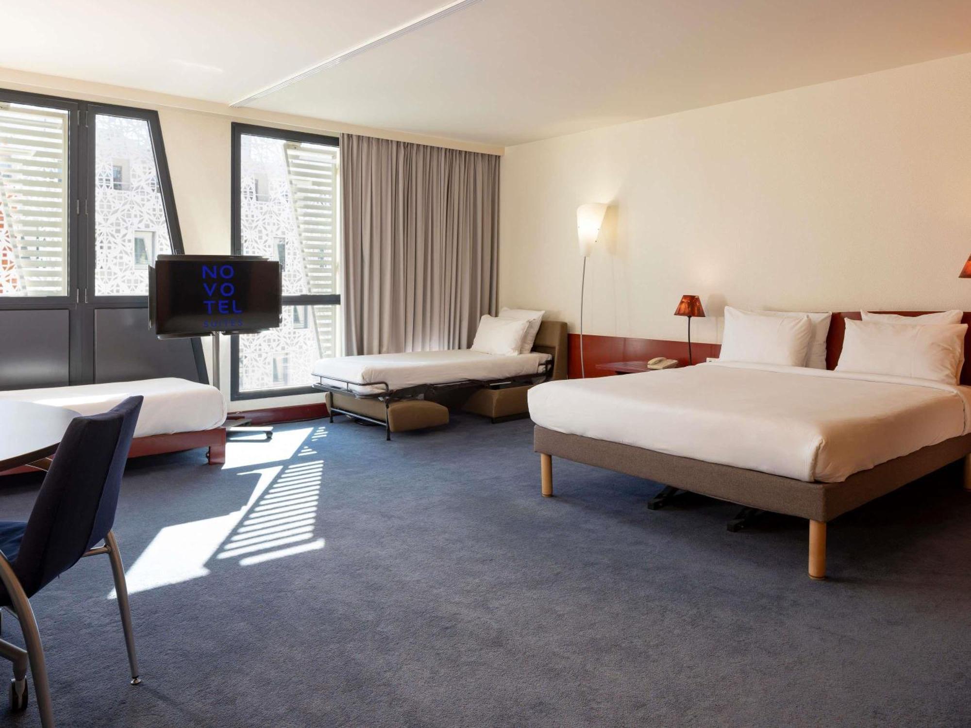 Superior Suite Double Bed Two Single Beds