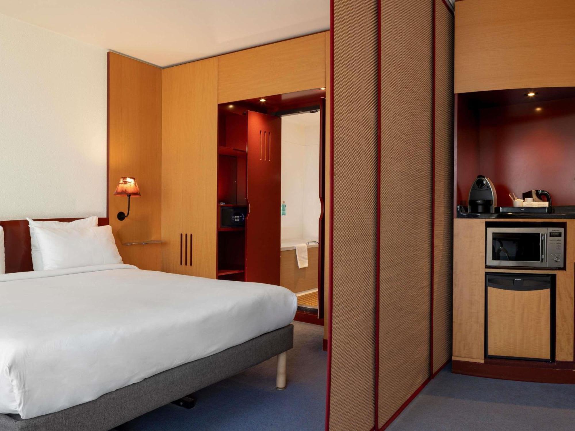 Superior Suite One Double Bed One Single Bed