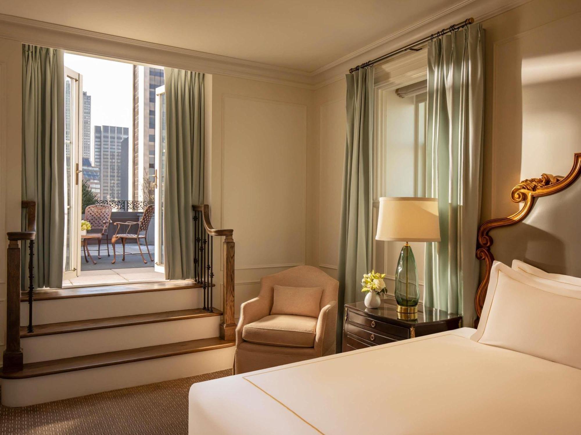 Apartament typu Grand Penthouse Suite z 2 sypialniami, tarasem i widokiem na Central Park