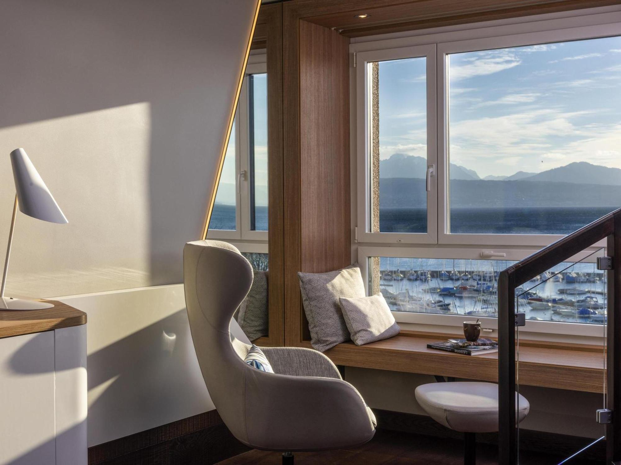 Duplex King Suite Lake View