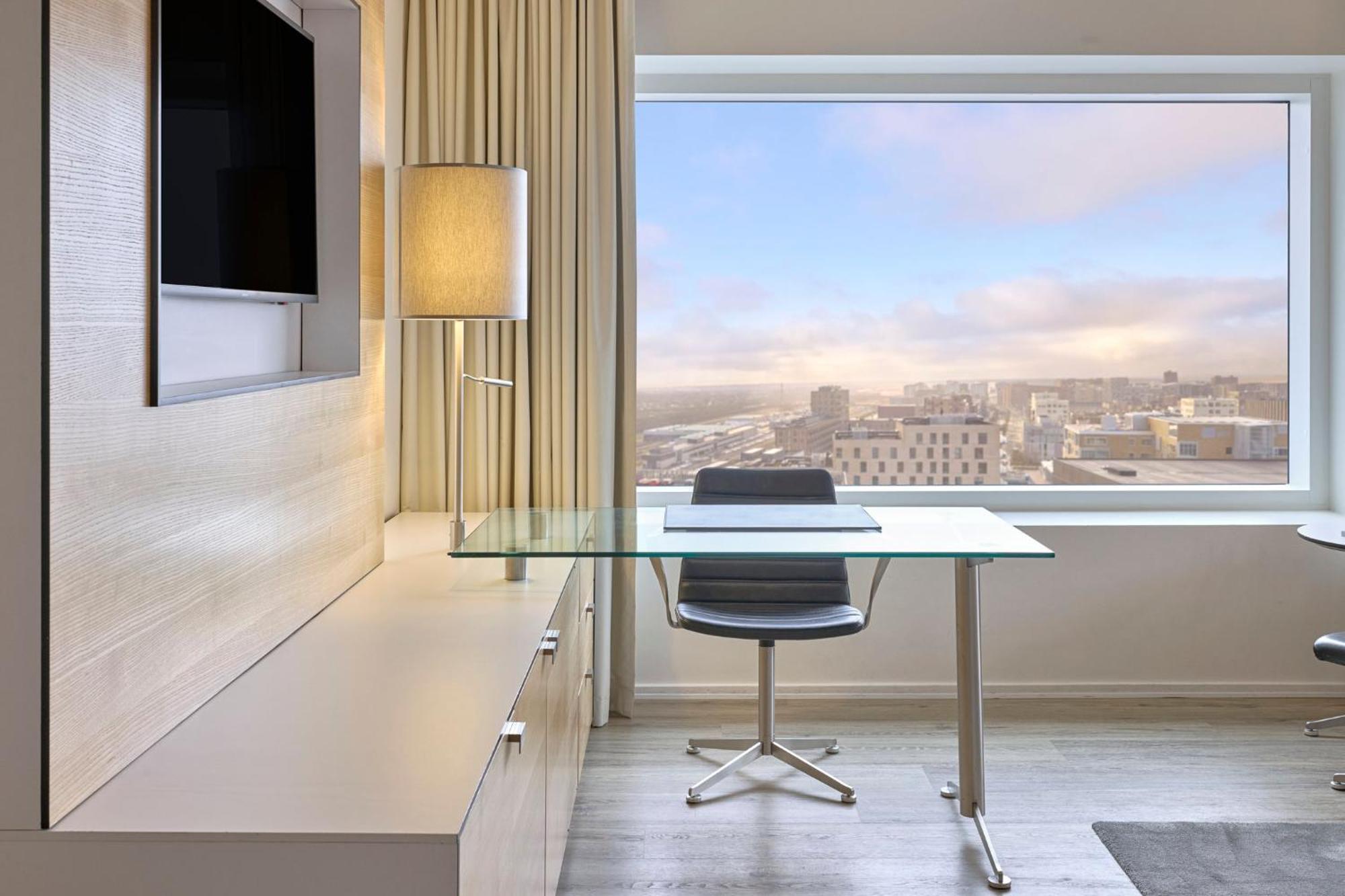 Premium King Room High Floor