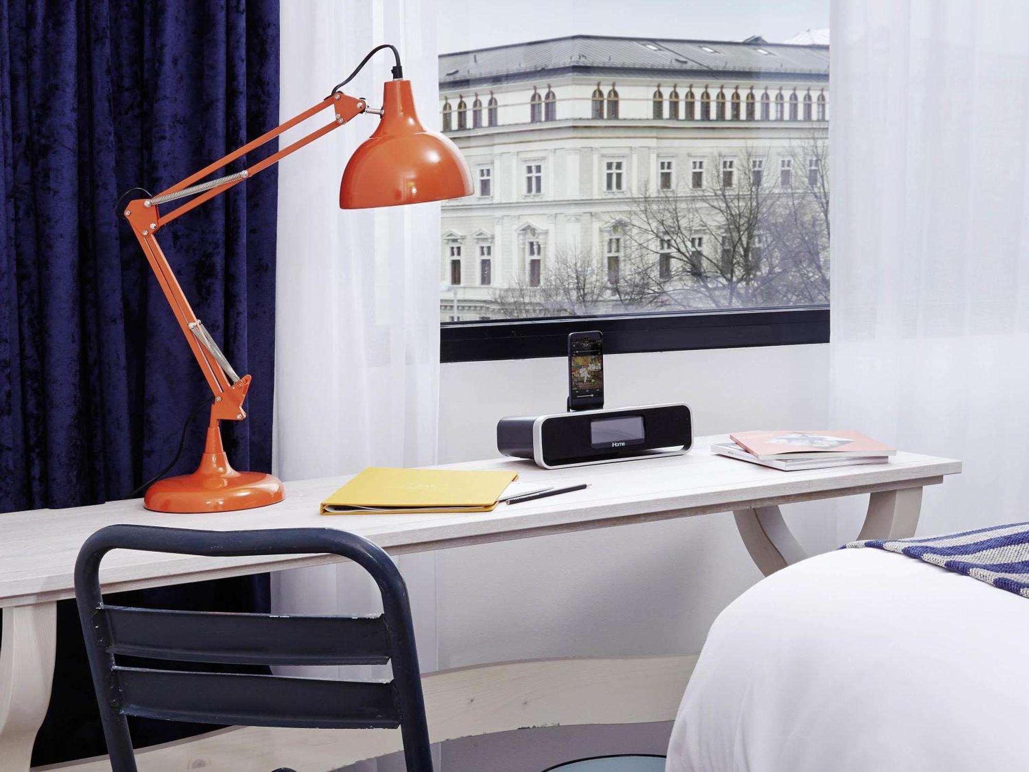 Medium Plus Room