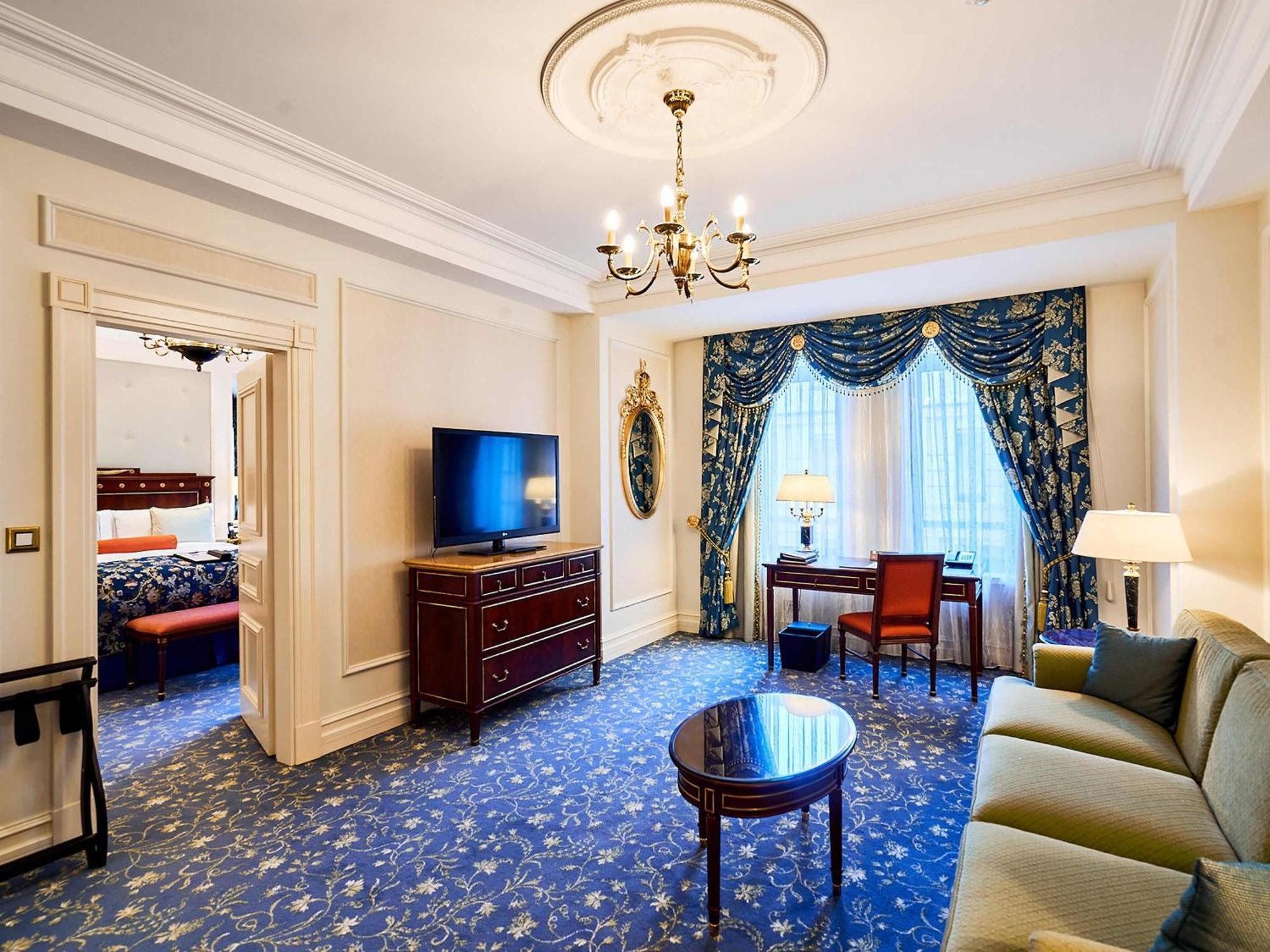 One Bedroom Fairmont Gold Suite Two Queen Beds