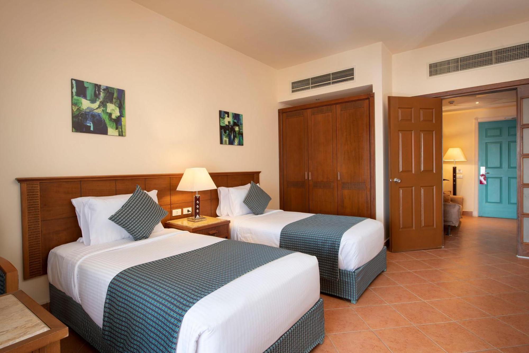 Family Suite Pool or Aquapark View