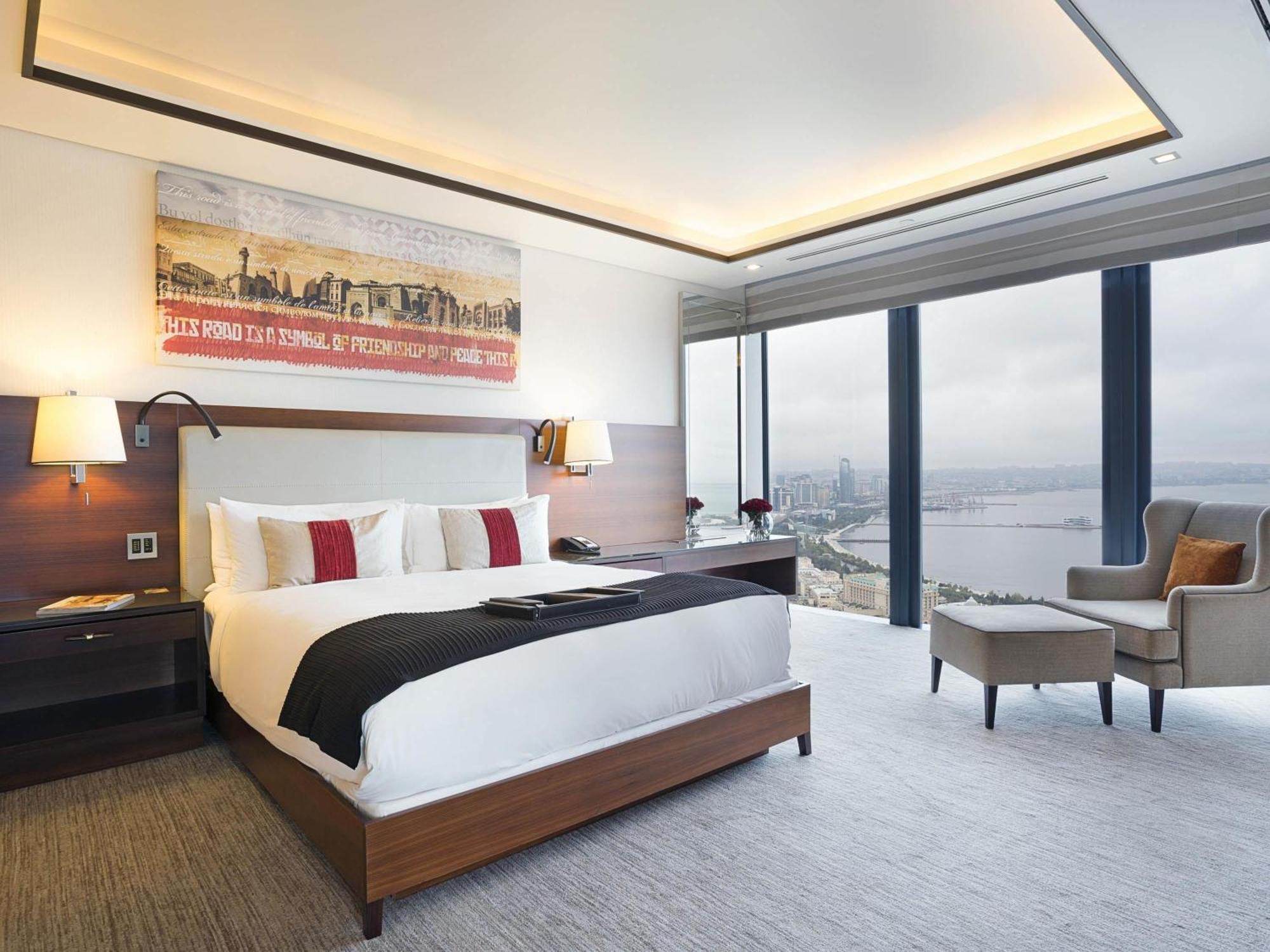 Fairmont Gold One-Bedroom Suite Sea View