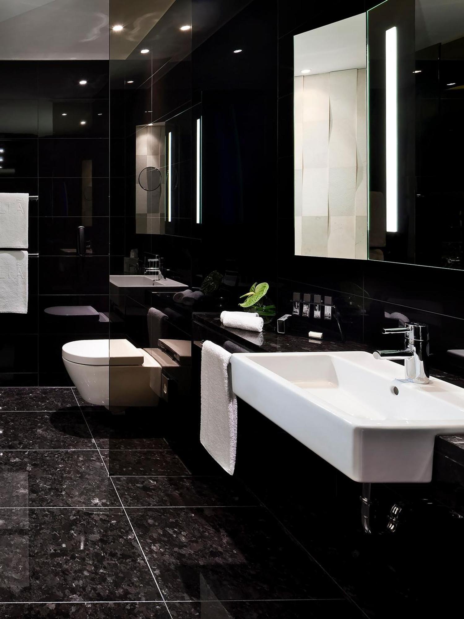 The Level Premium Room Executive Lounge Access