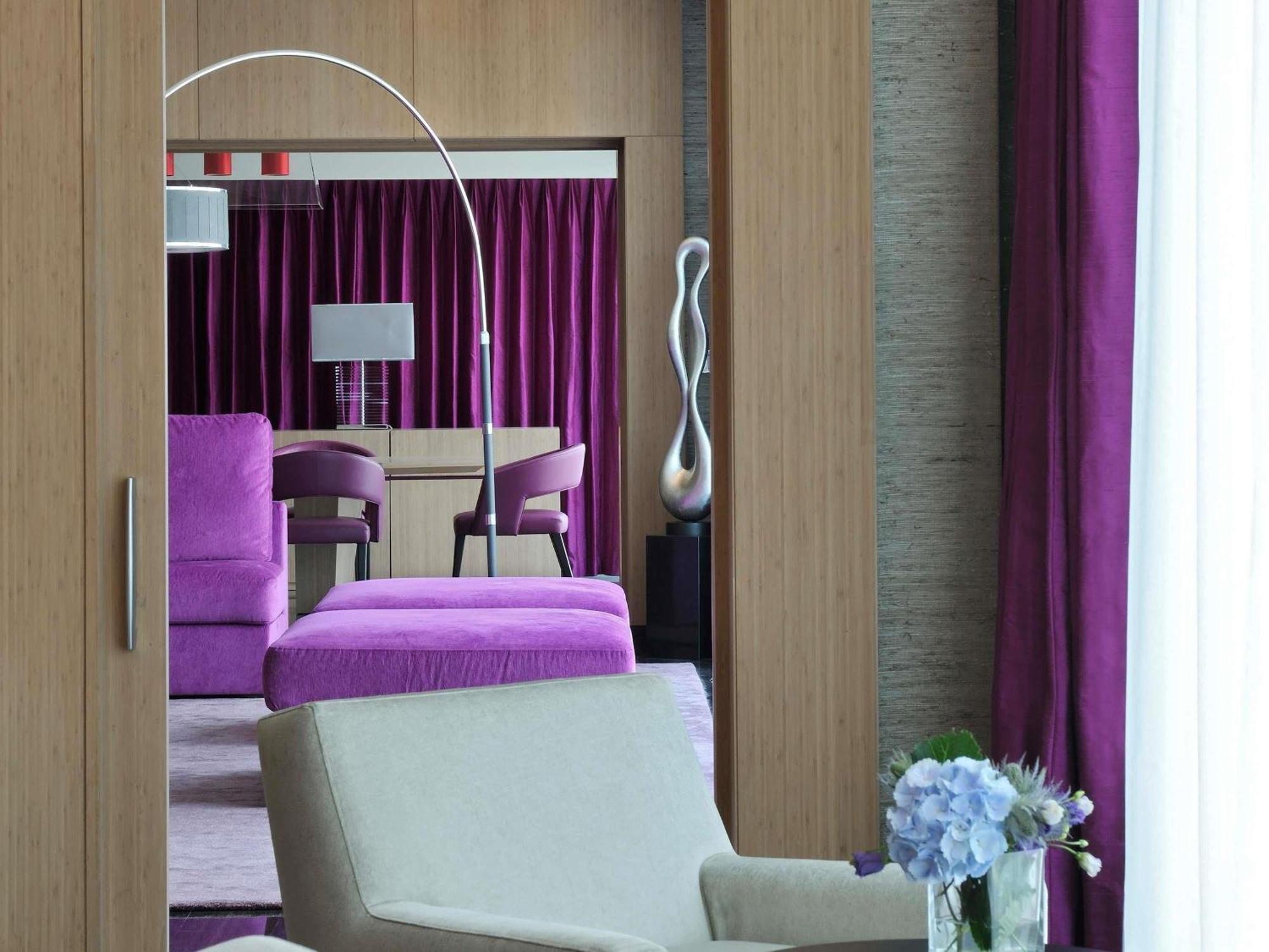 Royal King Suite View Club Access