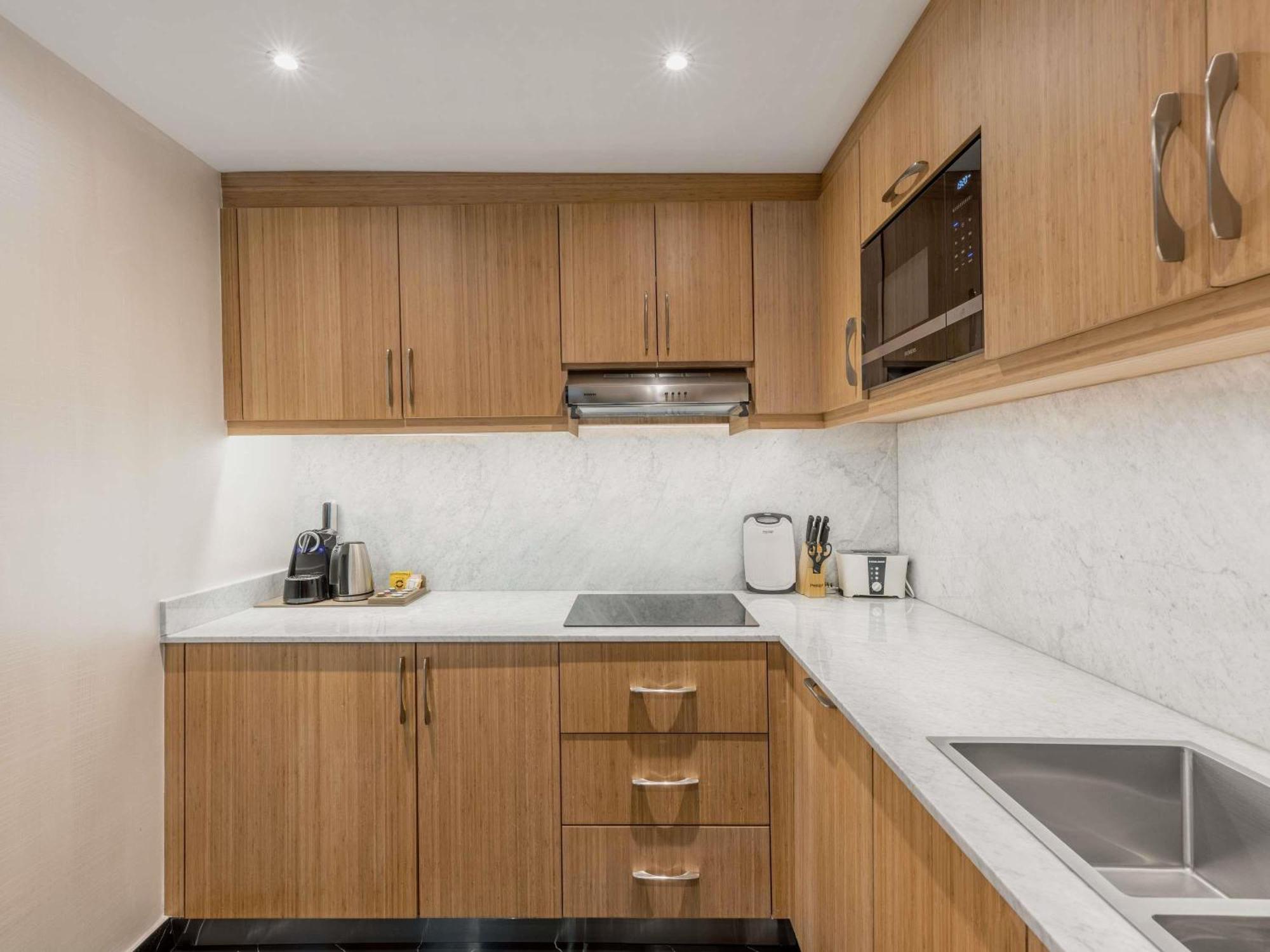 Luxury Studio Apartment Burj Khalifa View