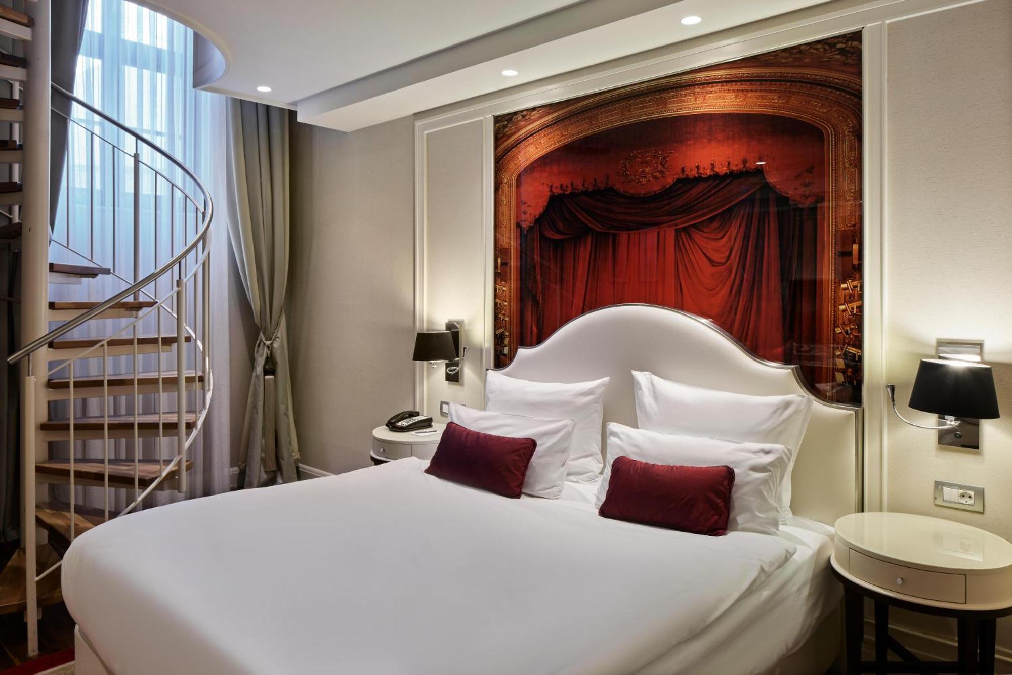 Apartament dwupoziomowy typu Junior Suite