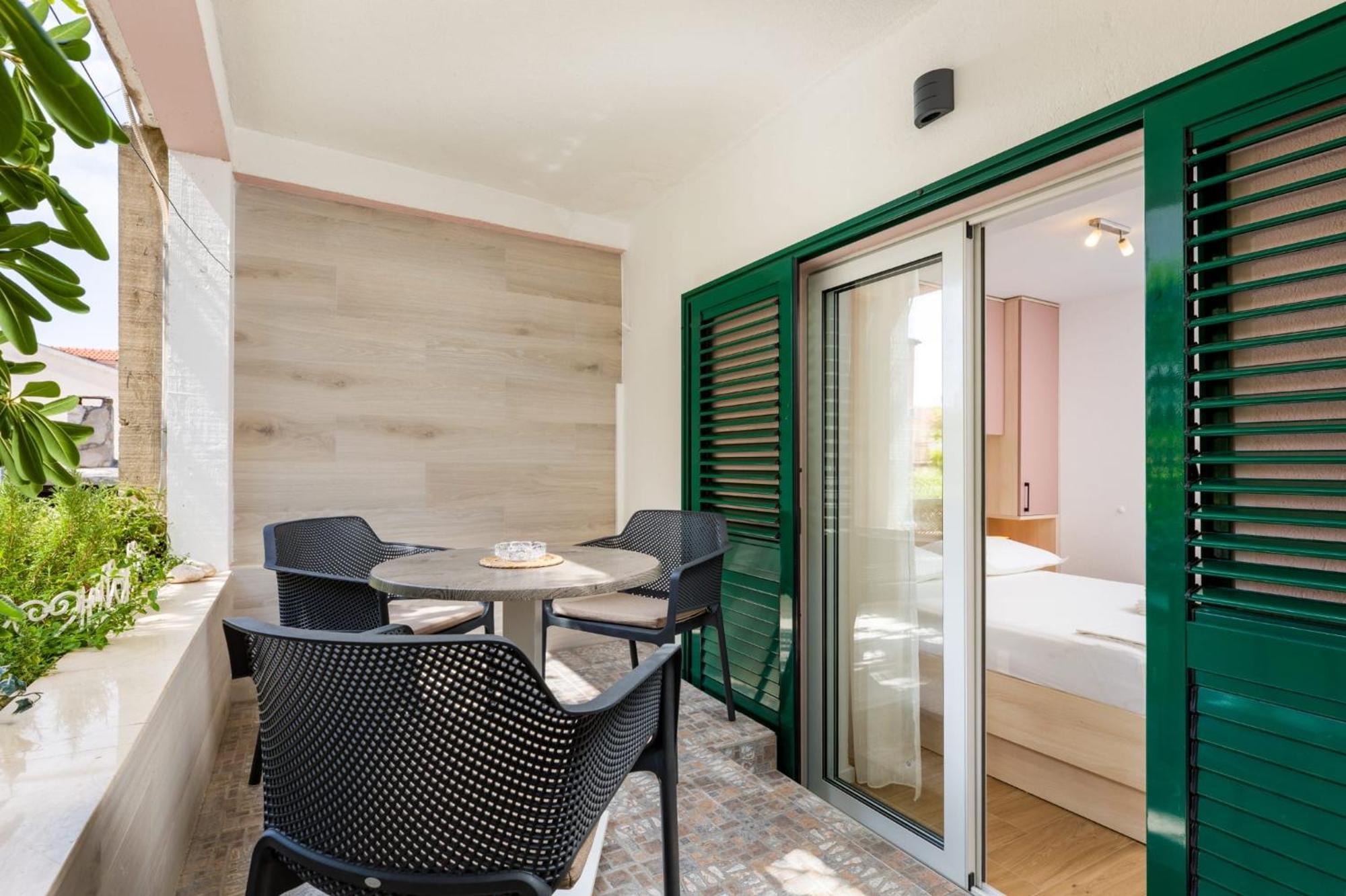 Superior Apartment