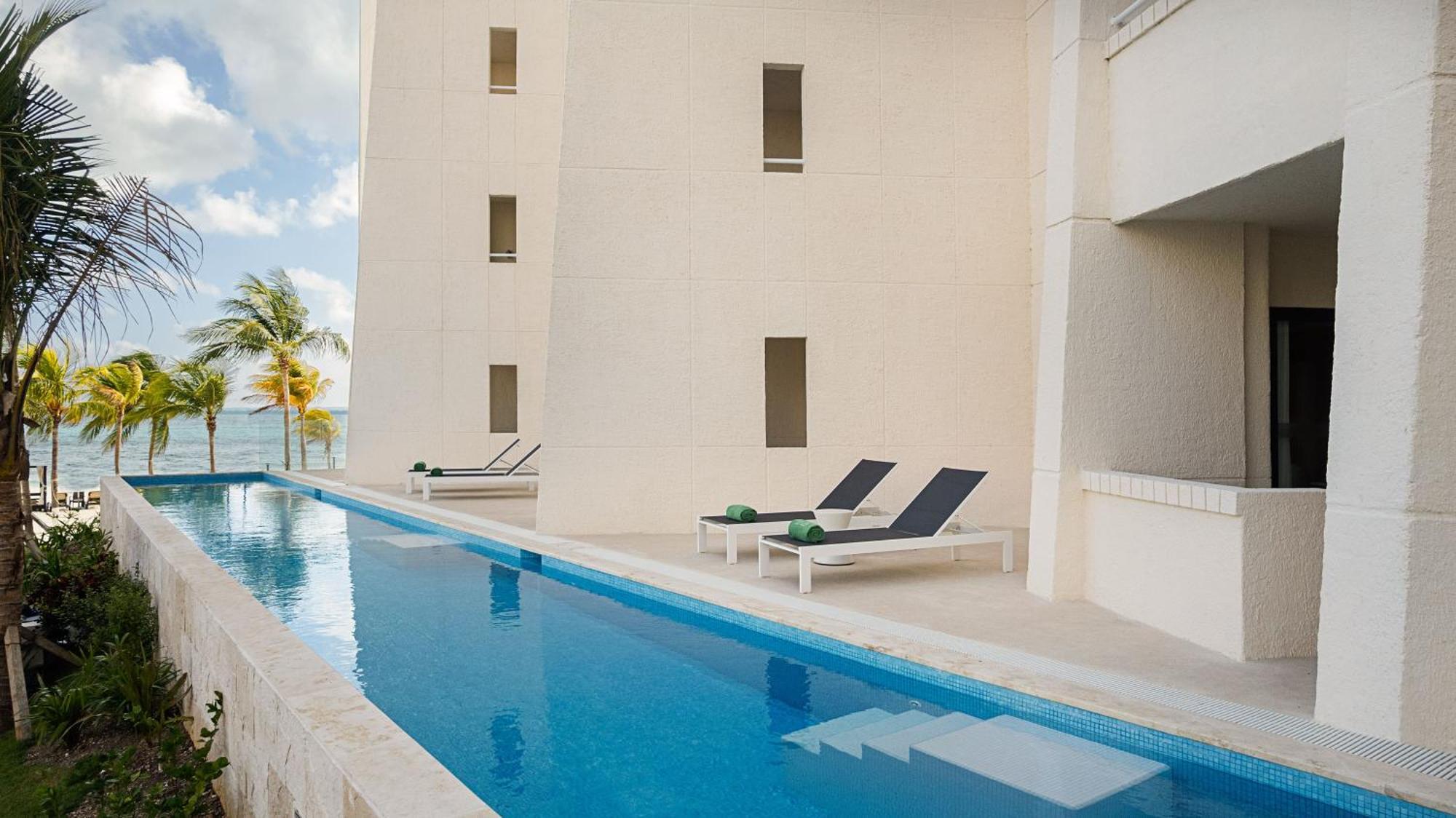 The Level Swim Up Room Balcony