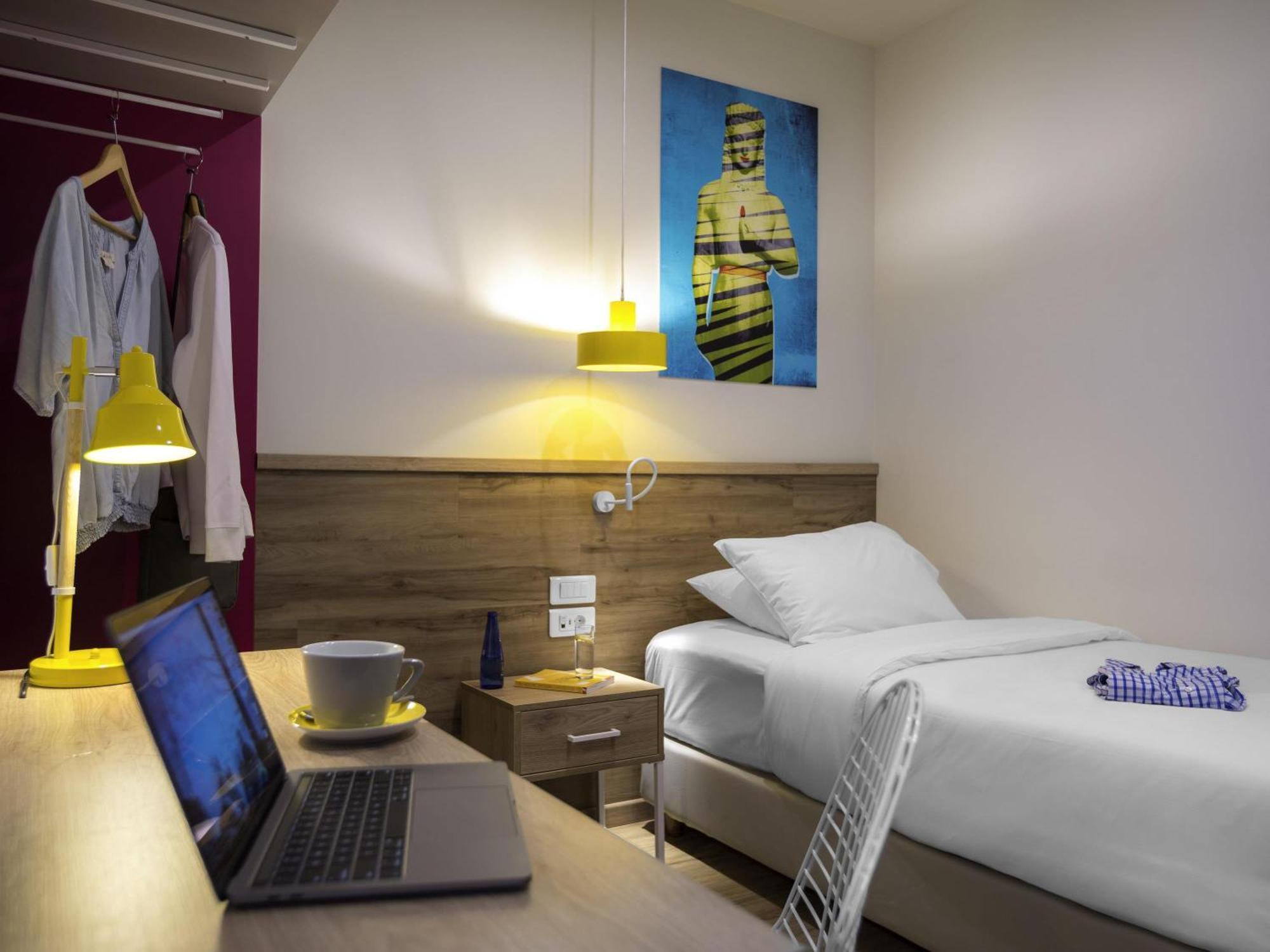 Standard Single Room