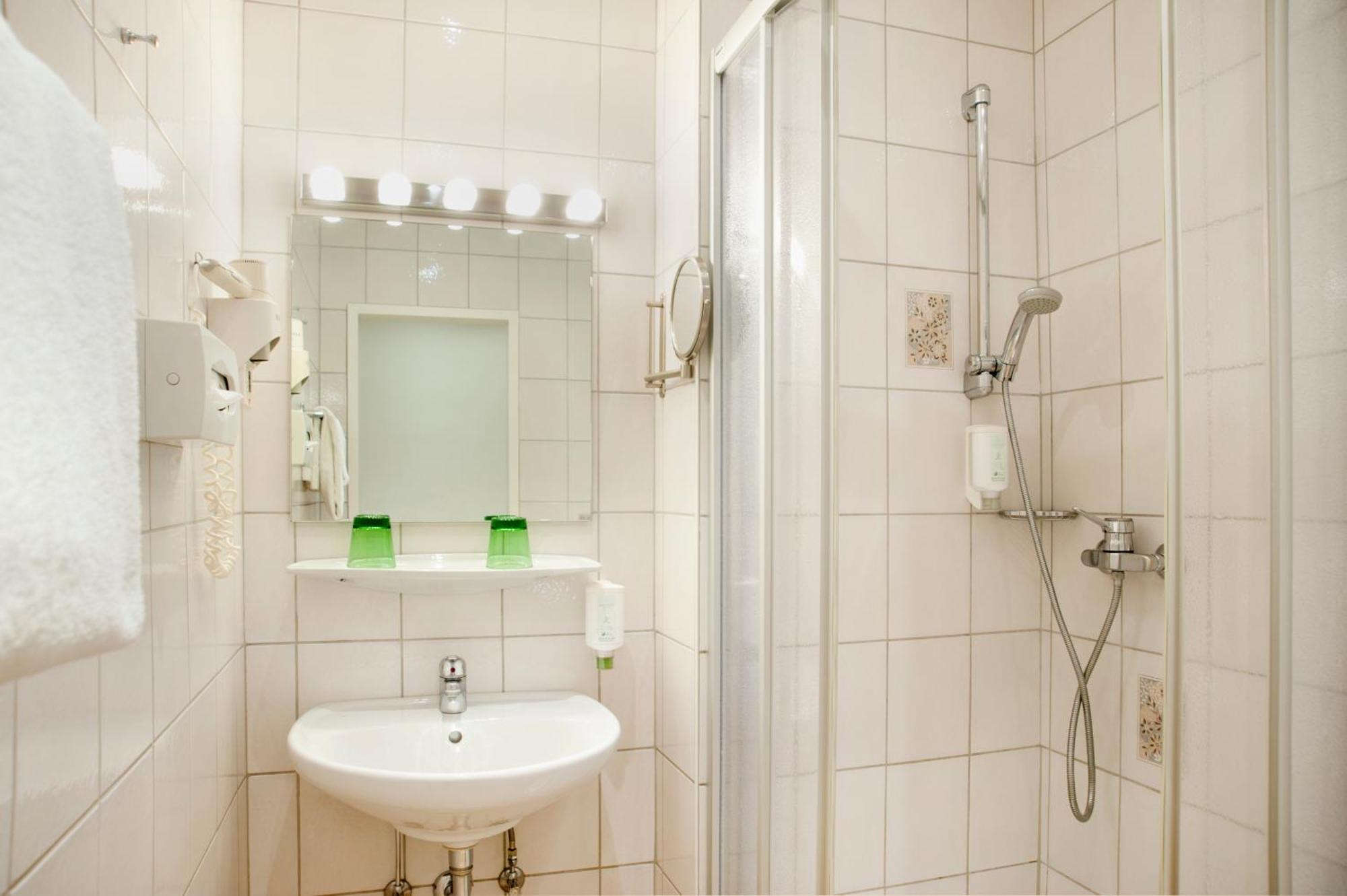 Premium Single Room