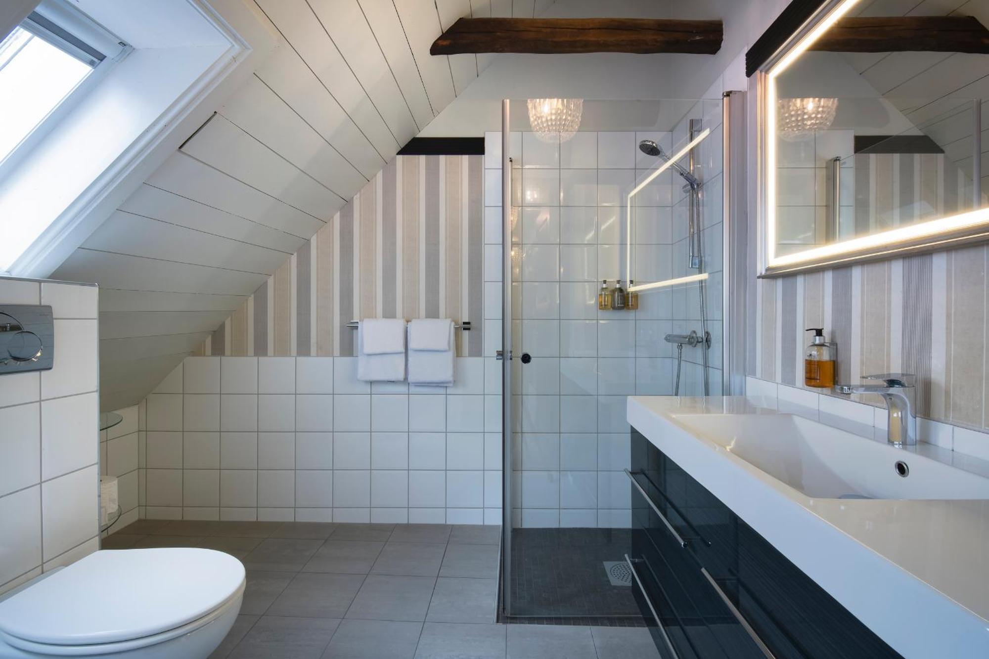 Small Twin Room