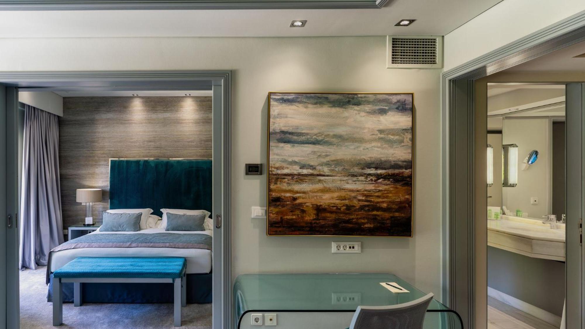Executive Park Suite