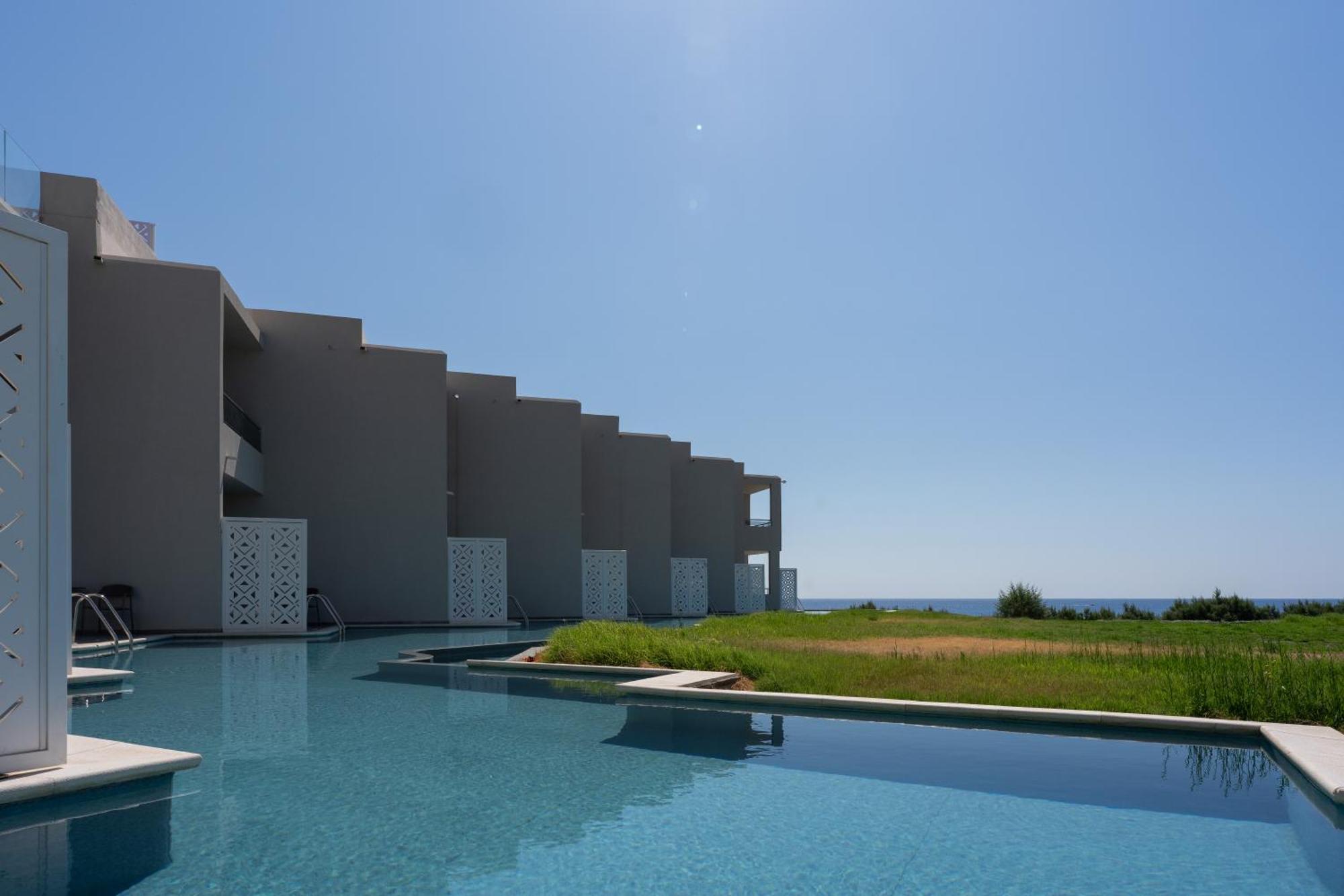 Double Deluxe Swim up Sea view
