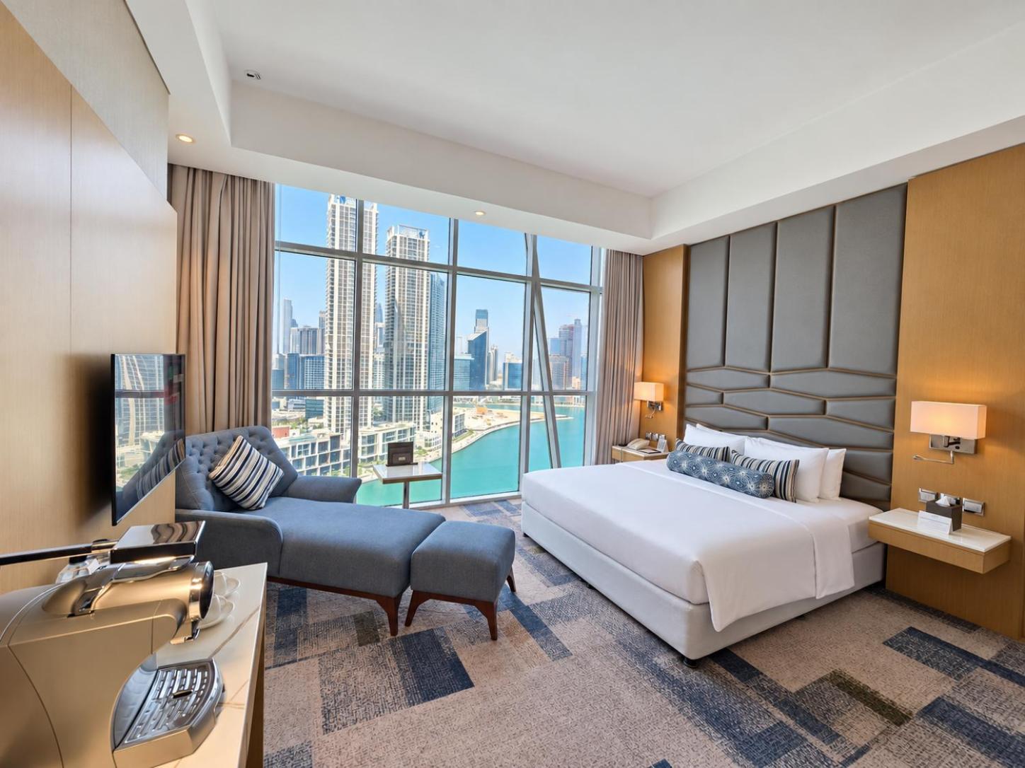 One Bedroom Suite Dubai Canal view access to Hotel's private beach at Palm-Jumeirah