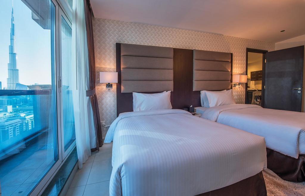 Three Bedroom Suite Burj Khalifa View