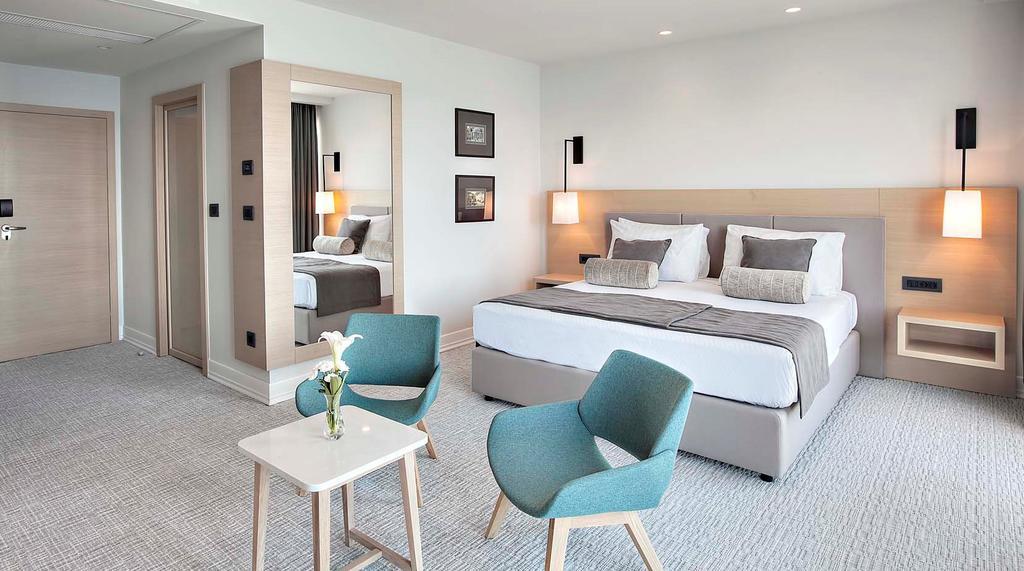 Premium Skyline Sea View Suite with Balcony,982097278:JPEG