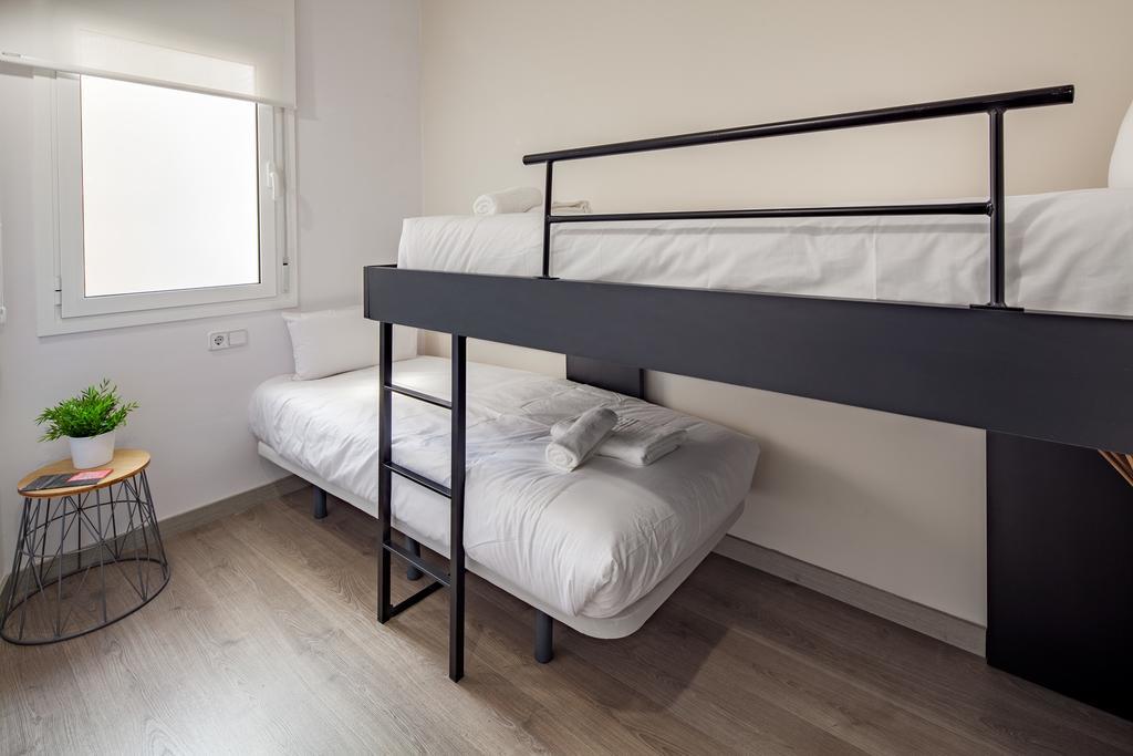 Apartment Balcony,216339416:JPEG