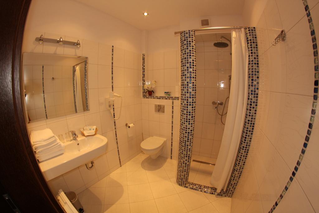 Apartment,213631070:JPEG