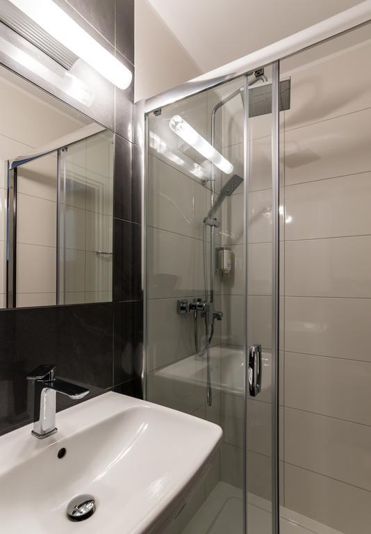 Standard Plus Double Room without balcony,1602963413:JPEG