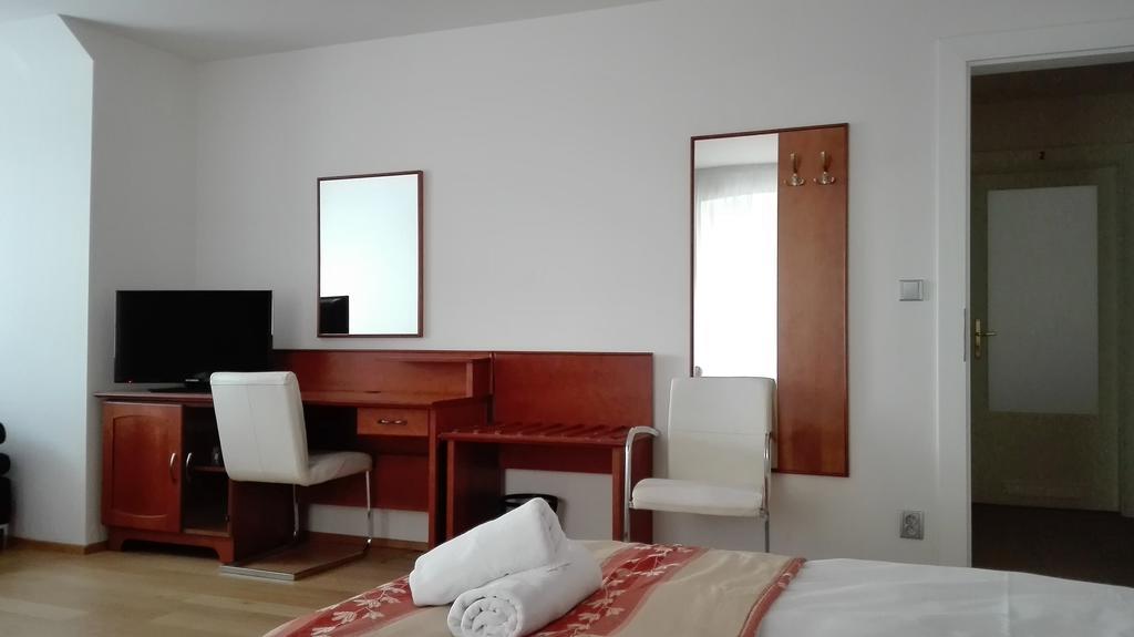 Comfort Suite,227956961:JPEG