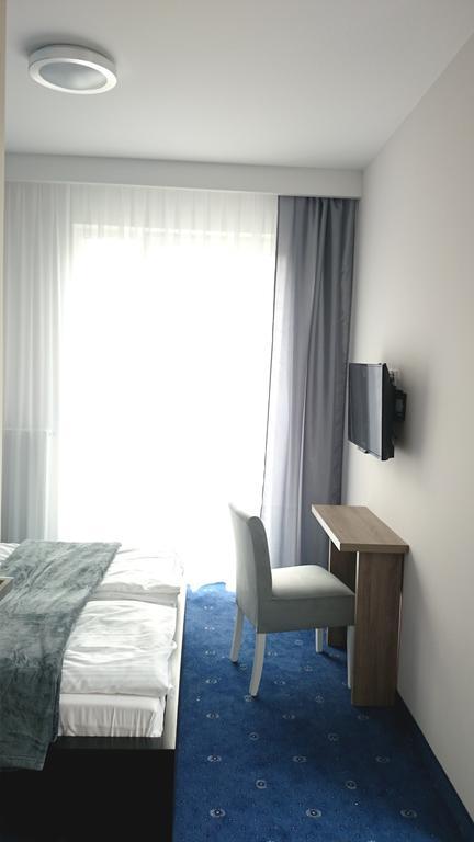 Single Room with Private Bathroom,228151805:JPEG