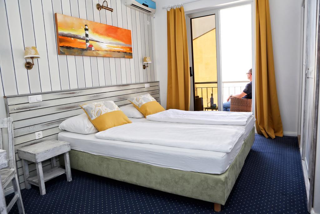 Double or Twin Room Balcony