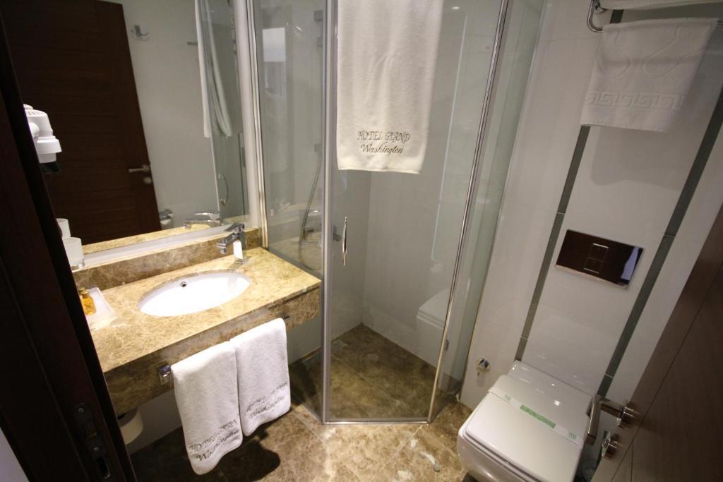 Single Room,746882639:JPEG